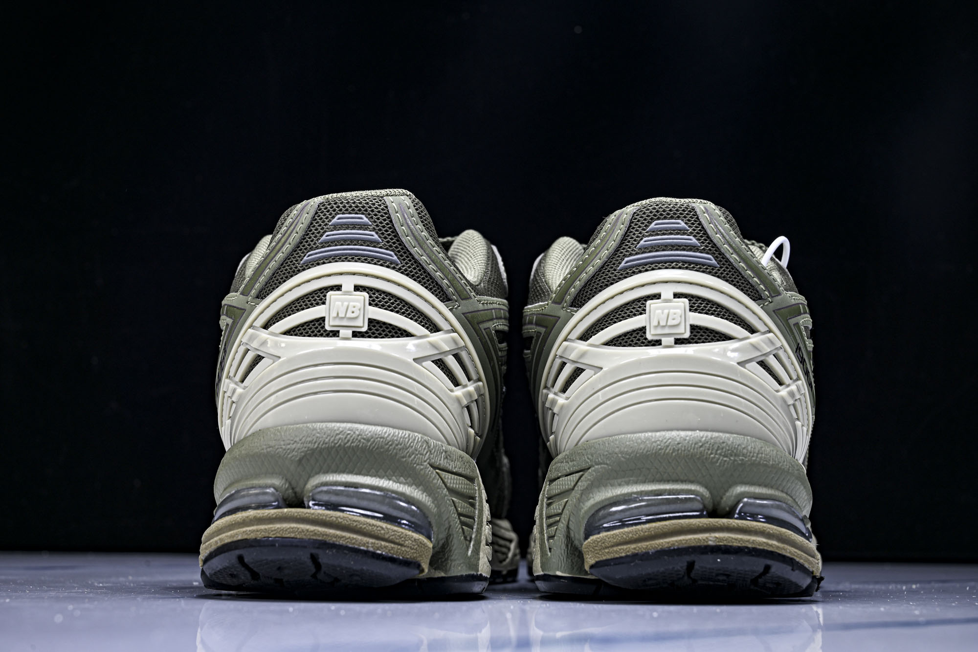 New Balance 1906系列复古老爹风休闲运动慢跑鞋M1906RWF #YZ010#鞋款灵感源自