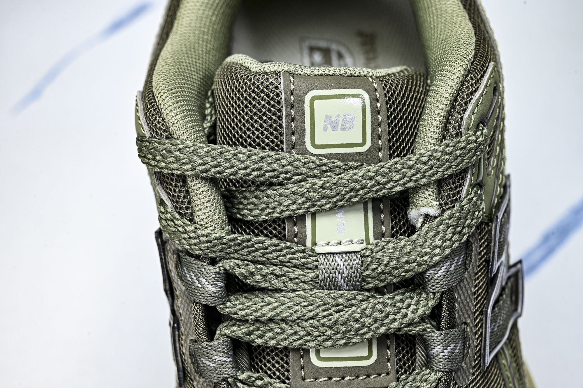 New Balance 1906系列复古老爹风休闲运动慢跑鞋M1906RWF #YZ010#鞋款灵感源自
