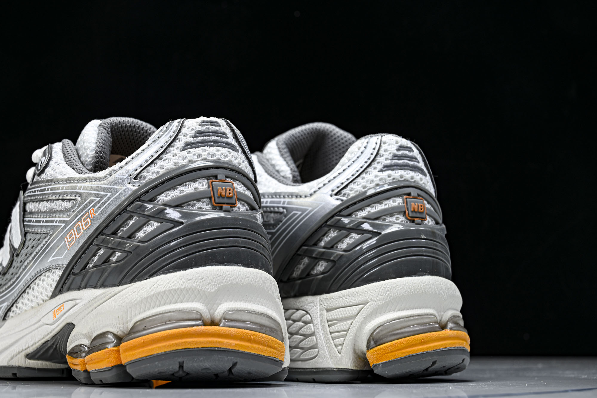 New Balance 1906系列复古老爹风休闲运动慢跑鞋M1906RWM #YZ010#鞋款灵感源自