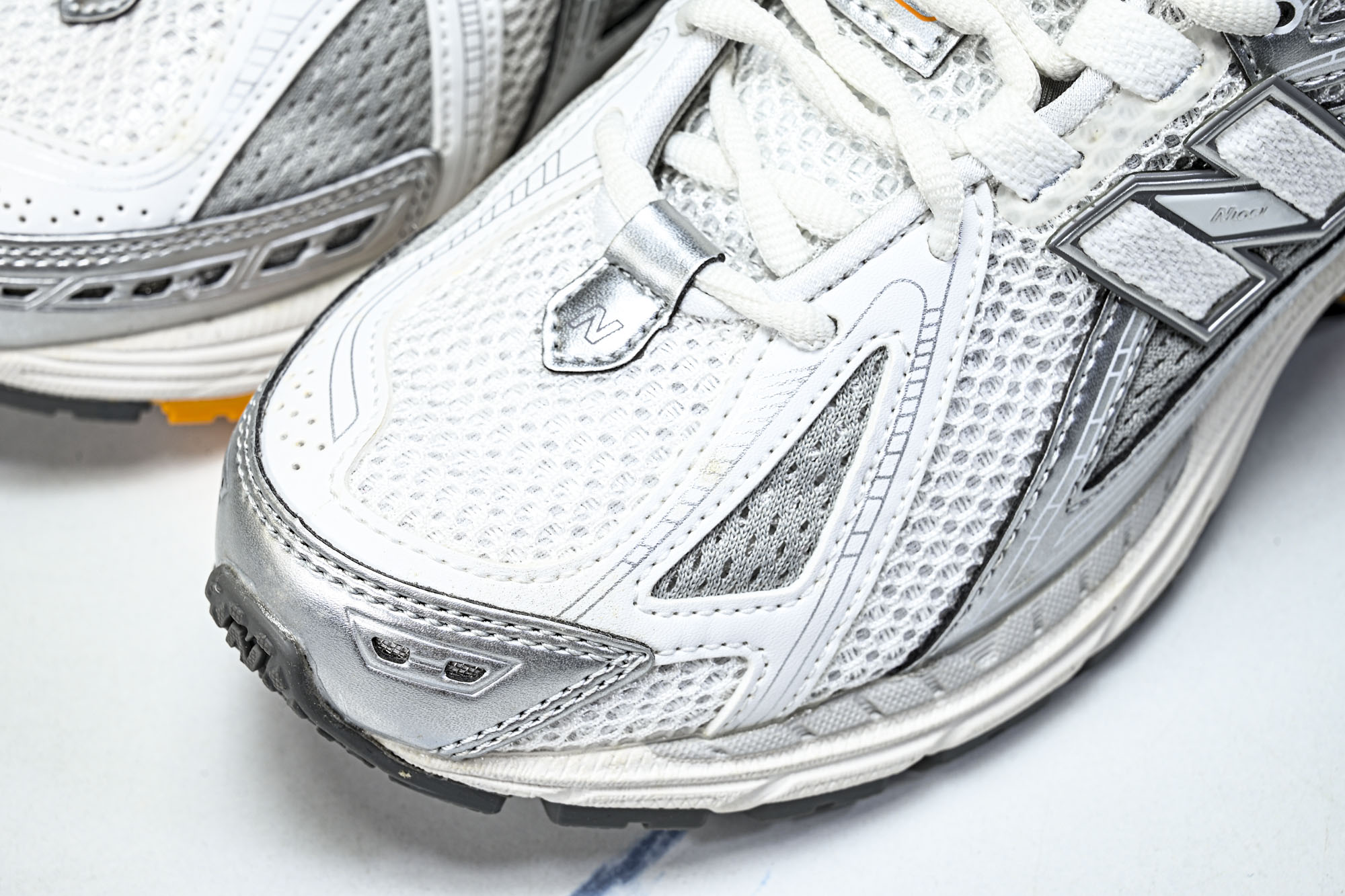New Balance 1906系列复古老爹风休闲运动慢跑鞋M1906RWM #YZ010#鞋款灵感源自