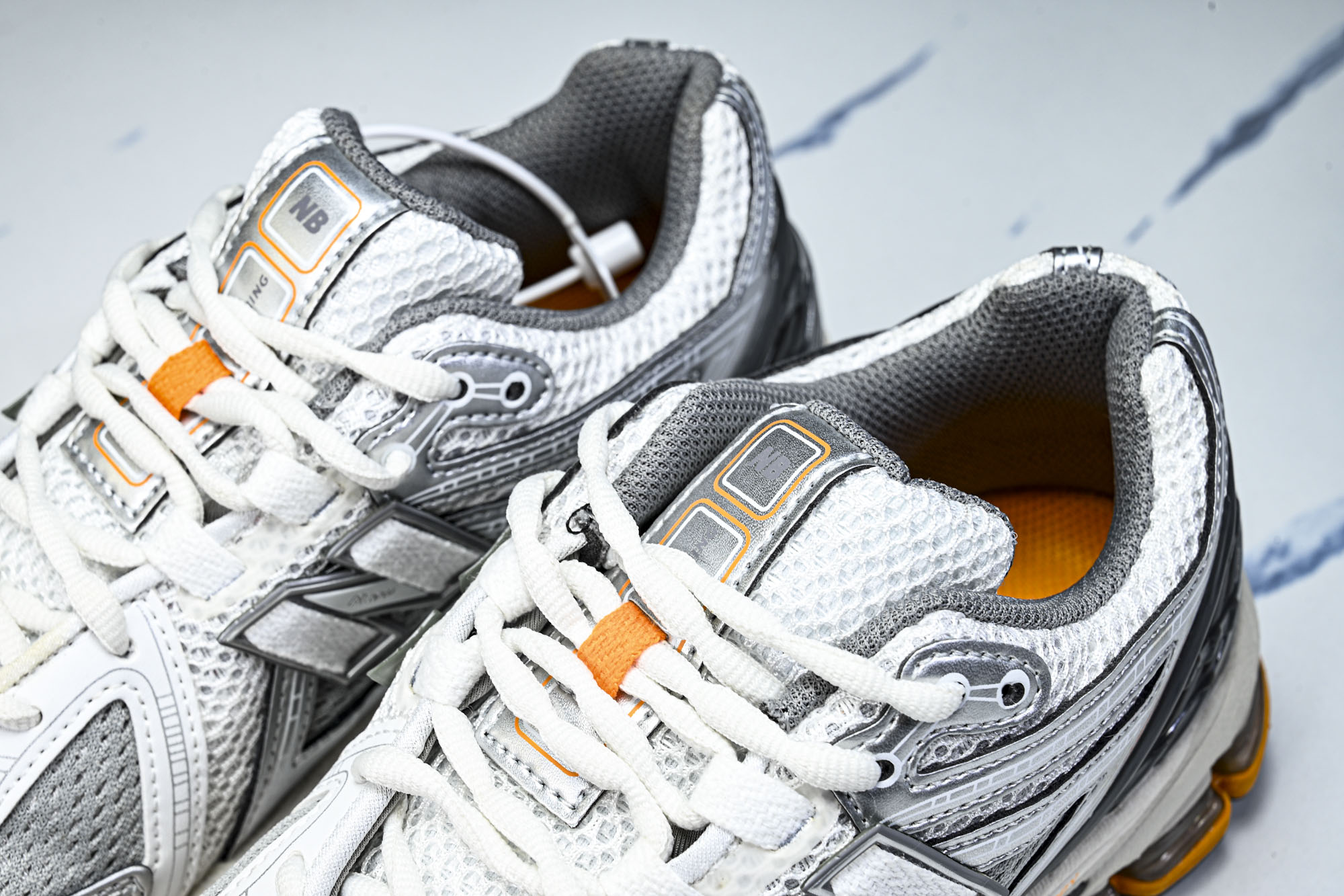 New Balance 1906系列复古老爹风休闲运动慢跑鞋M1906RWM #YZ010#鞋款灵感源自