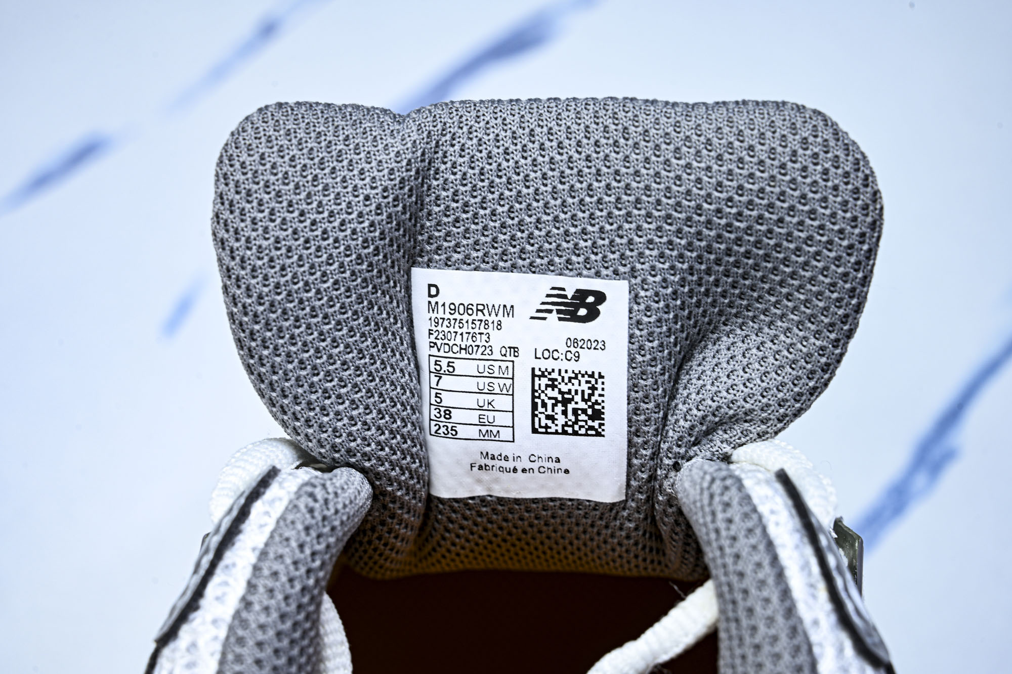 New Balance 1906系列复古老爹风休闲运动慢跑鞋M1906RWM #YZ010#鞋款灵感源自
