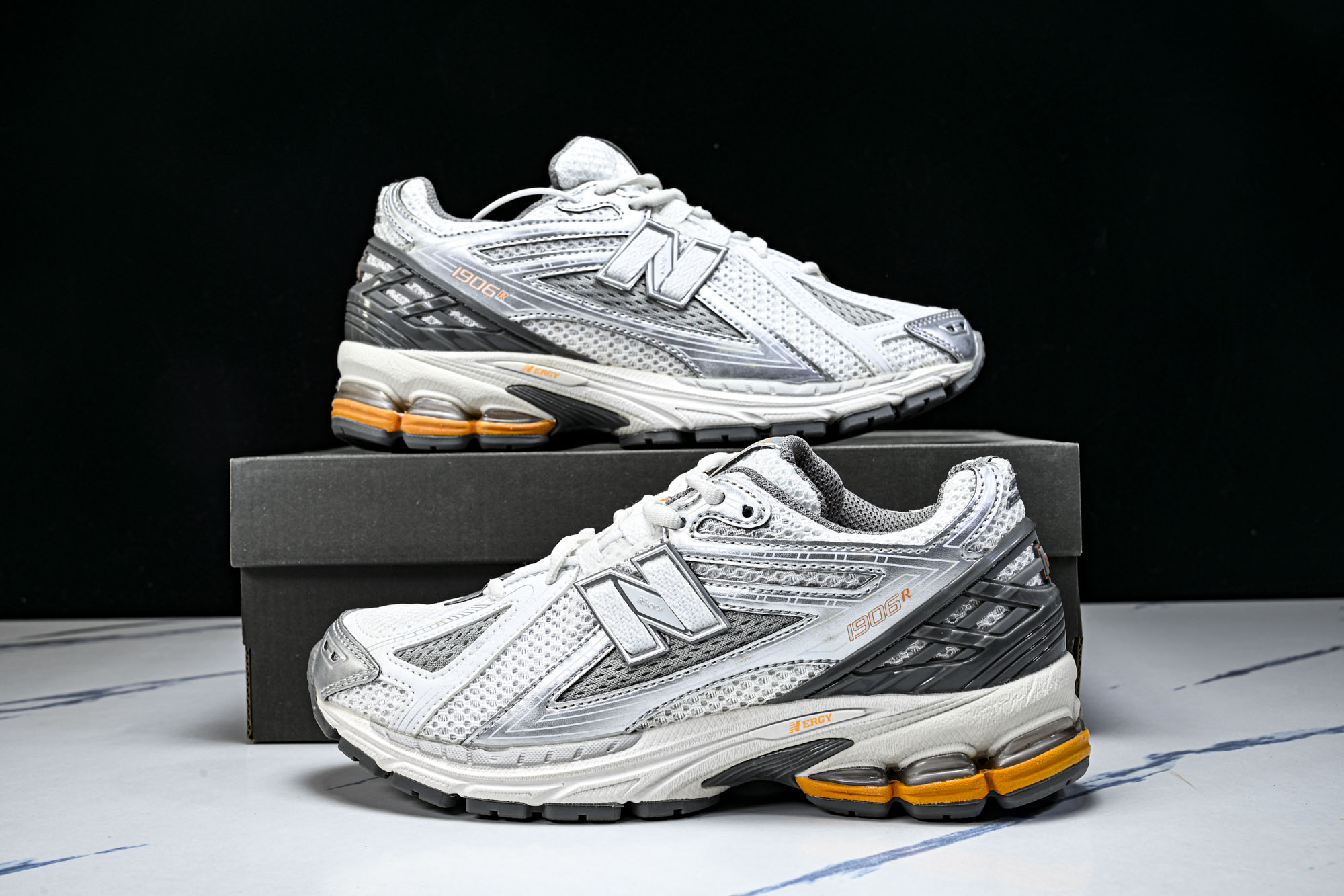 New Balance 1906系列复古老爹风休闲运动慢跑鞋M1906RWM #YZ010#鞋款灵感源自