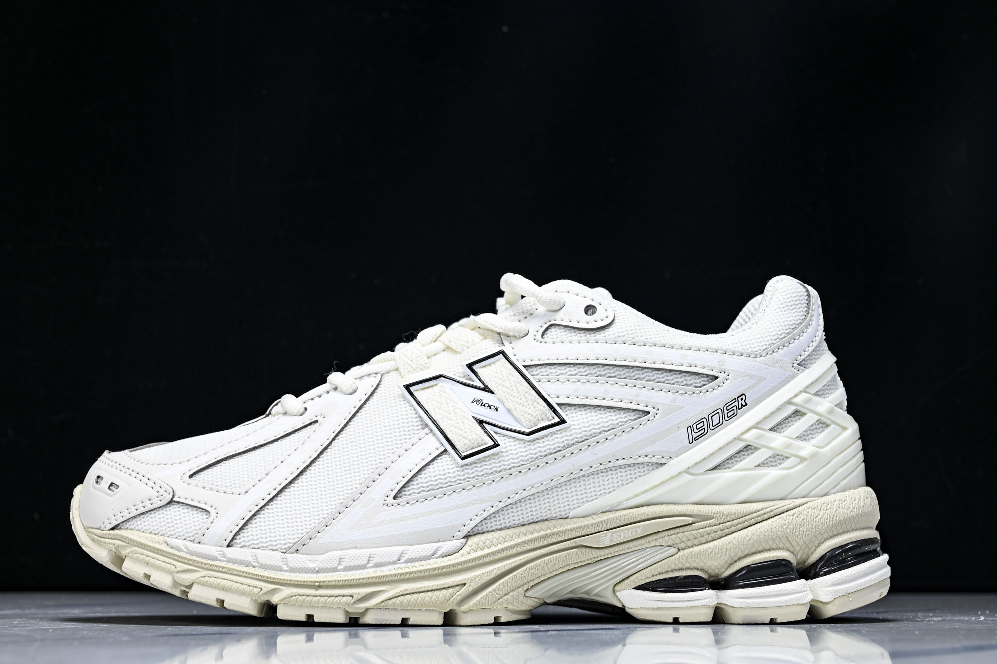 New Balance 1906系列复古老爹风休闲运动慢跑鞋M1906RWW #YZ010#鞋款灵感源自
