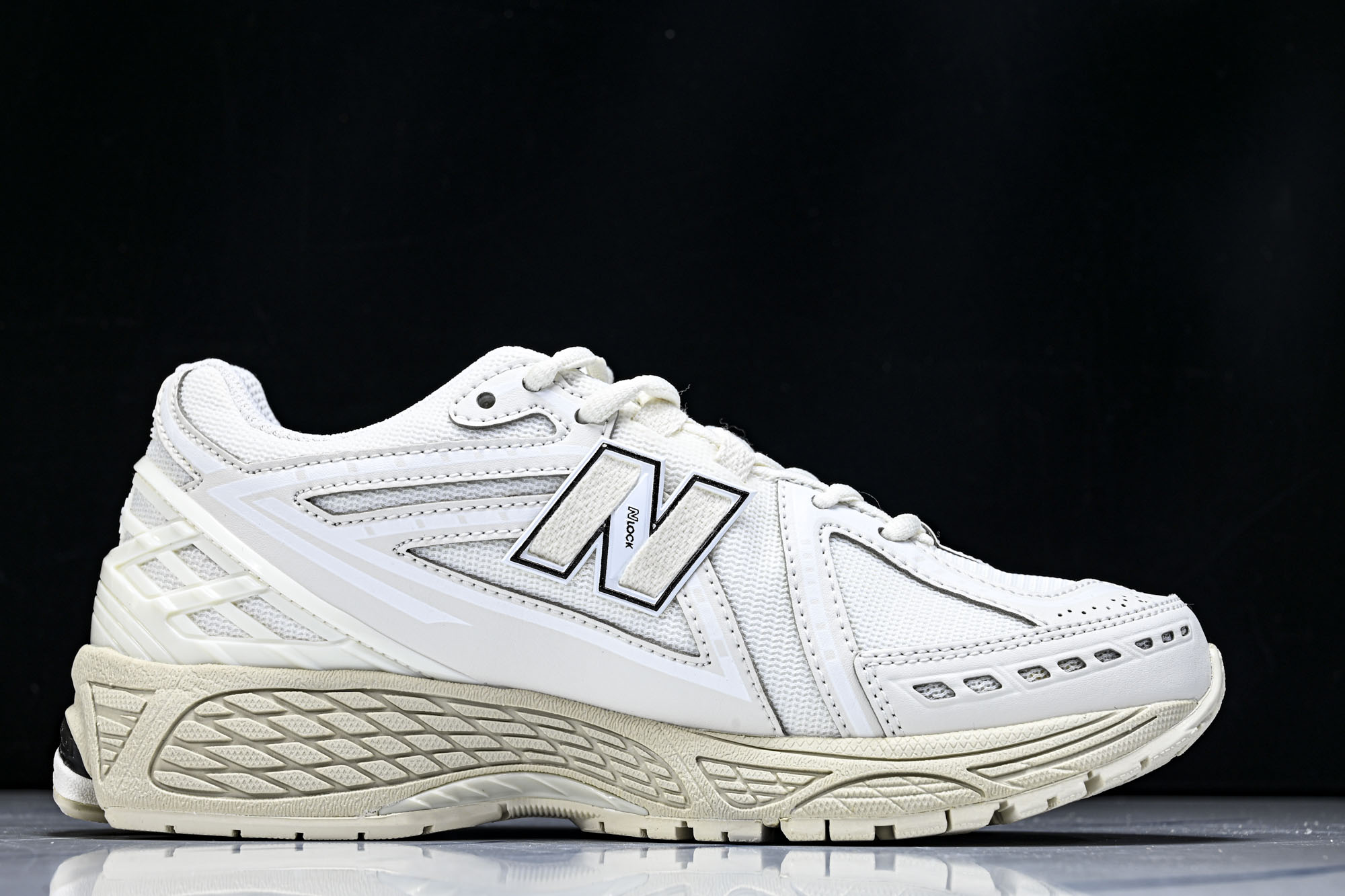 New Balance 1906系列复古老爹风休闲运动慢跑鞋M1906RWW #YZ010#鞋款灵感源自