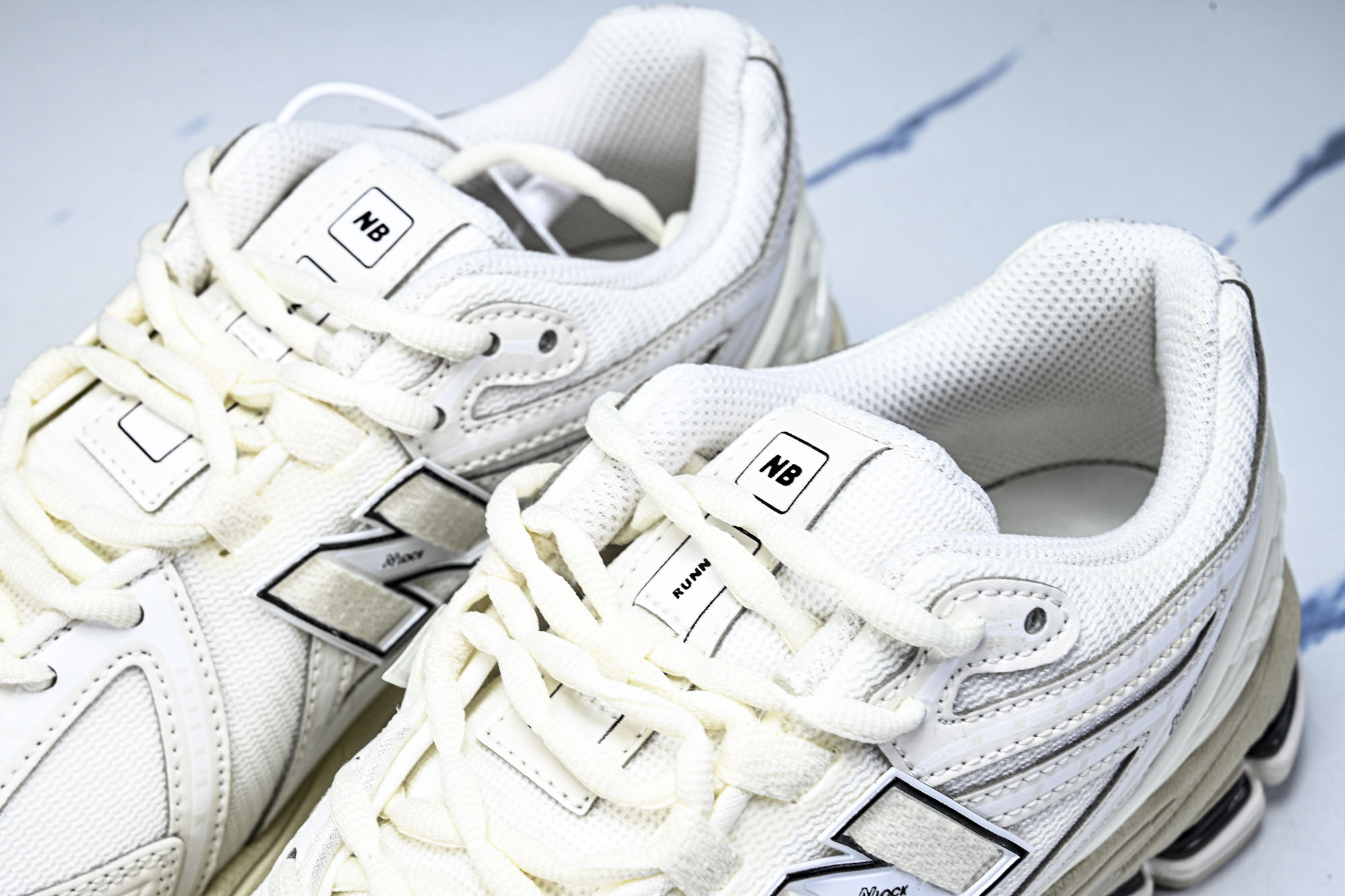 New Balance 1906系列复古老爹风休闲运动慢跑鞋M1906RWW #YZ010#鞋款灵感源自