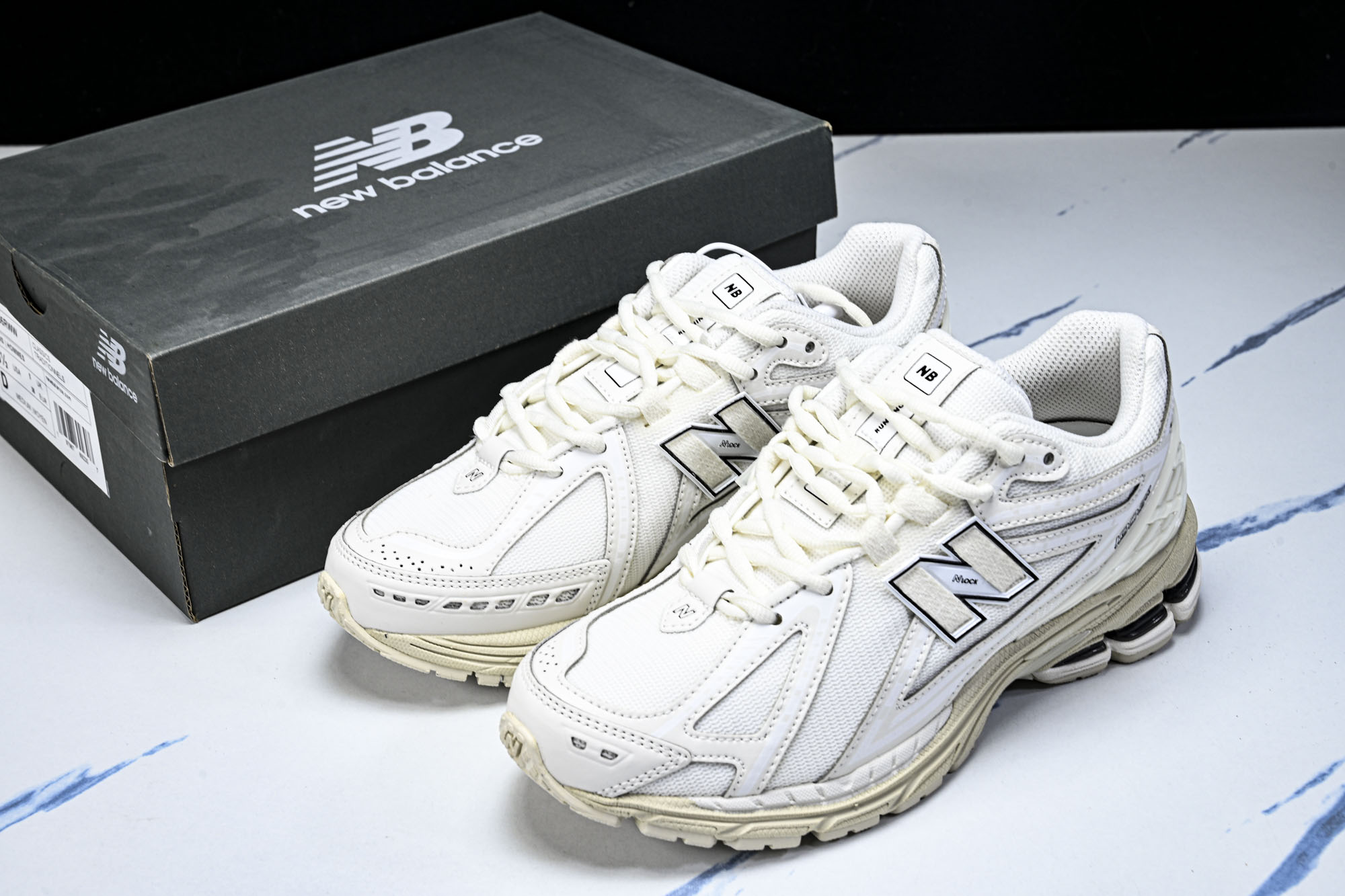 New Balance 1906系列复古老爹风休闲运动慢跑鞋M1906RWW #YZ010#鞋款灵感源自