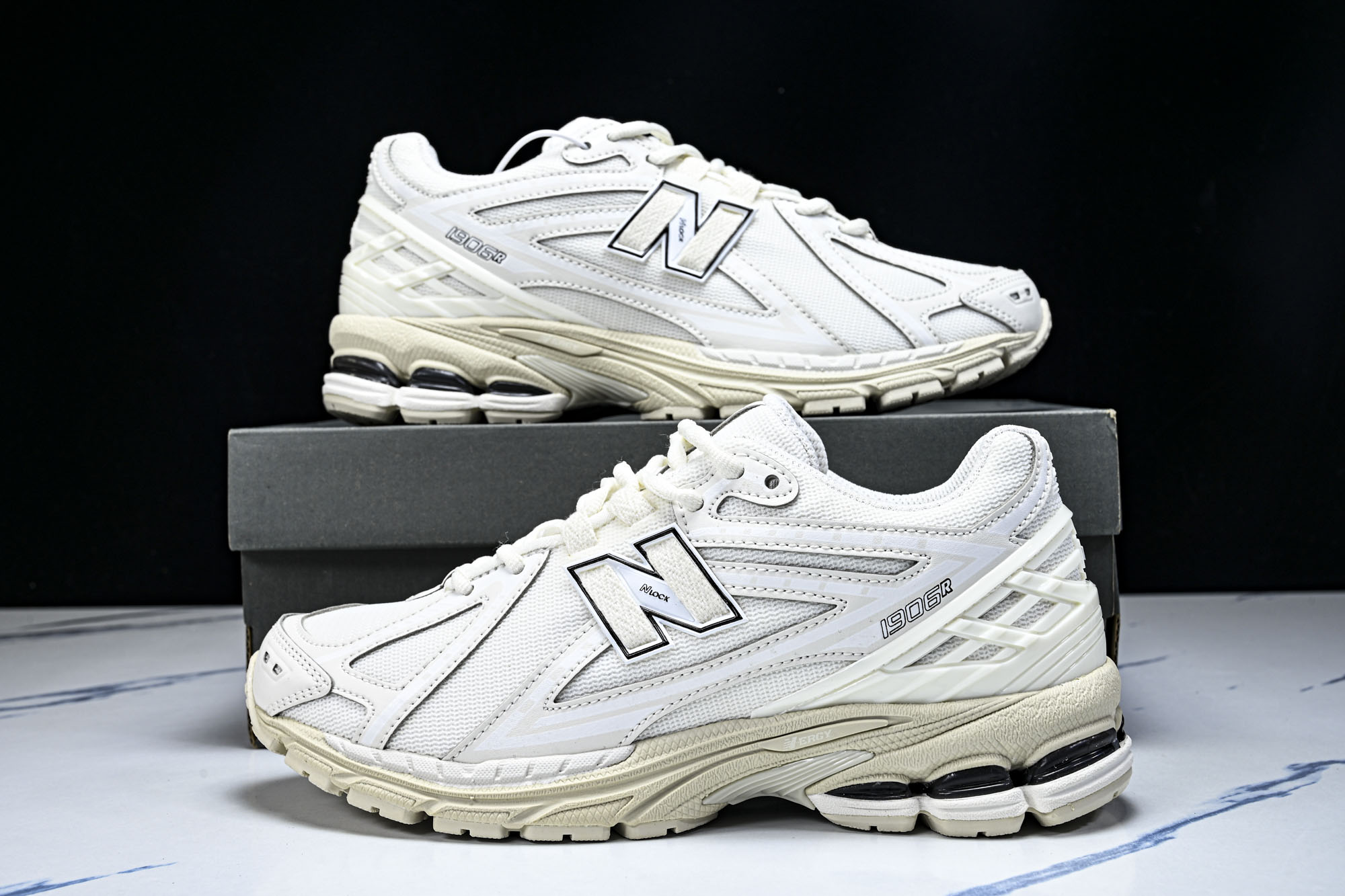New Balance 1906系列复古老爹风休闲运动慢跑鞋M1906RWW #YZ010#鞋款灵感源自