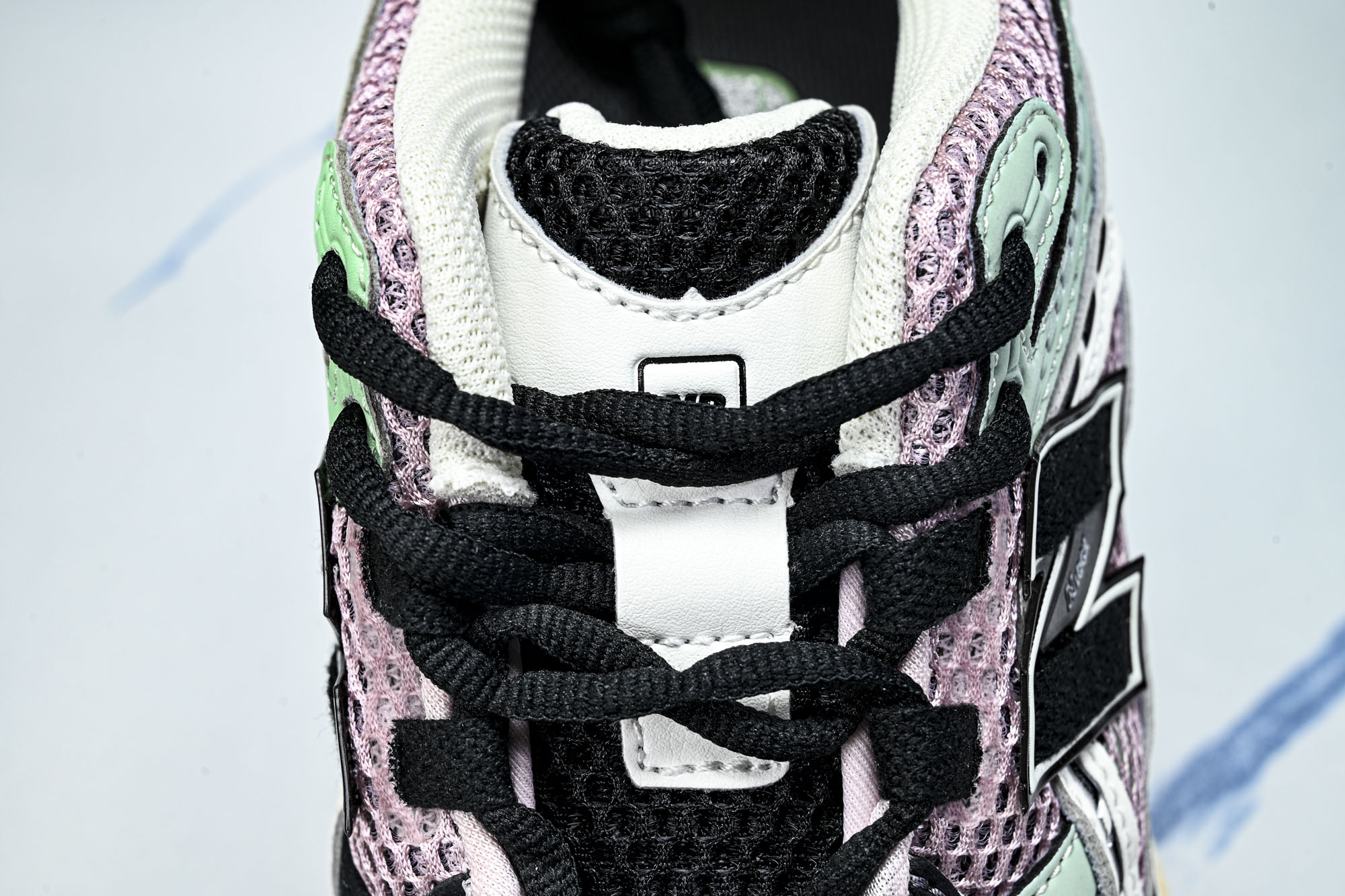New Balance 1906系列复古老爹风休闲运动慢跑鞋U1906NB #YZ010#鞋款灵感源自设