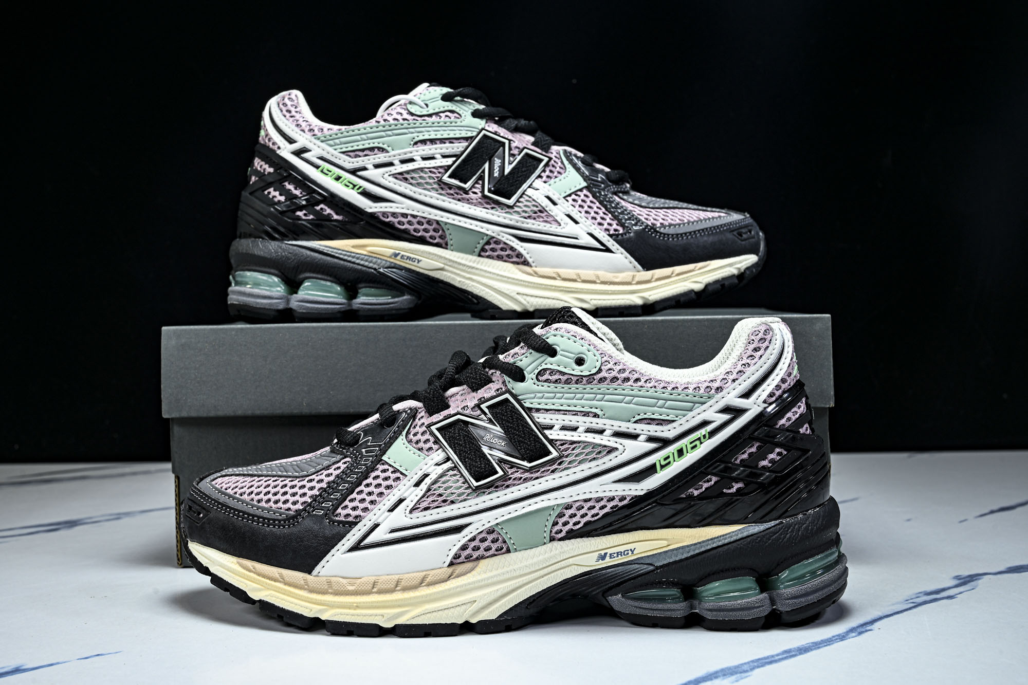 New Balance 1906系列复古老爹风休闲运动慢跑鞋U1906NB #YZ010#鞋款灵感源自设