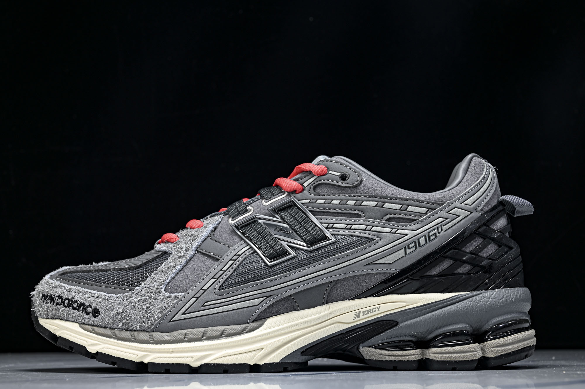 New Balance 1906系列复古老爹风休闲运动慢跑鞋U1906NGC #YZ010#鞋款灵感源自