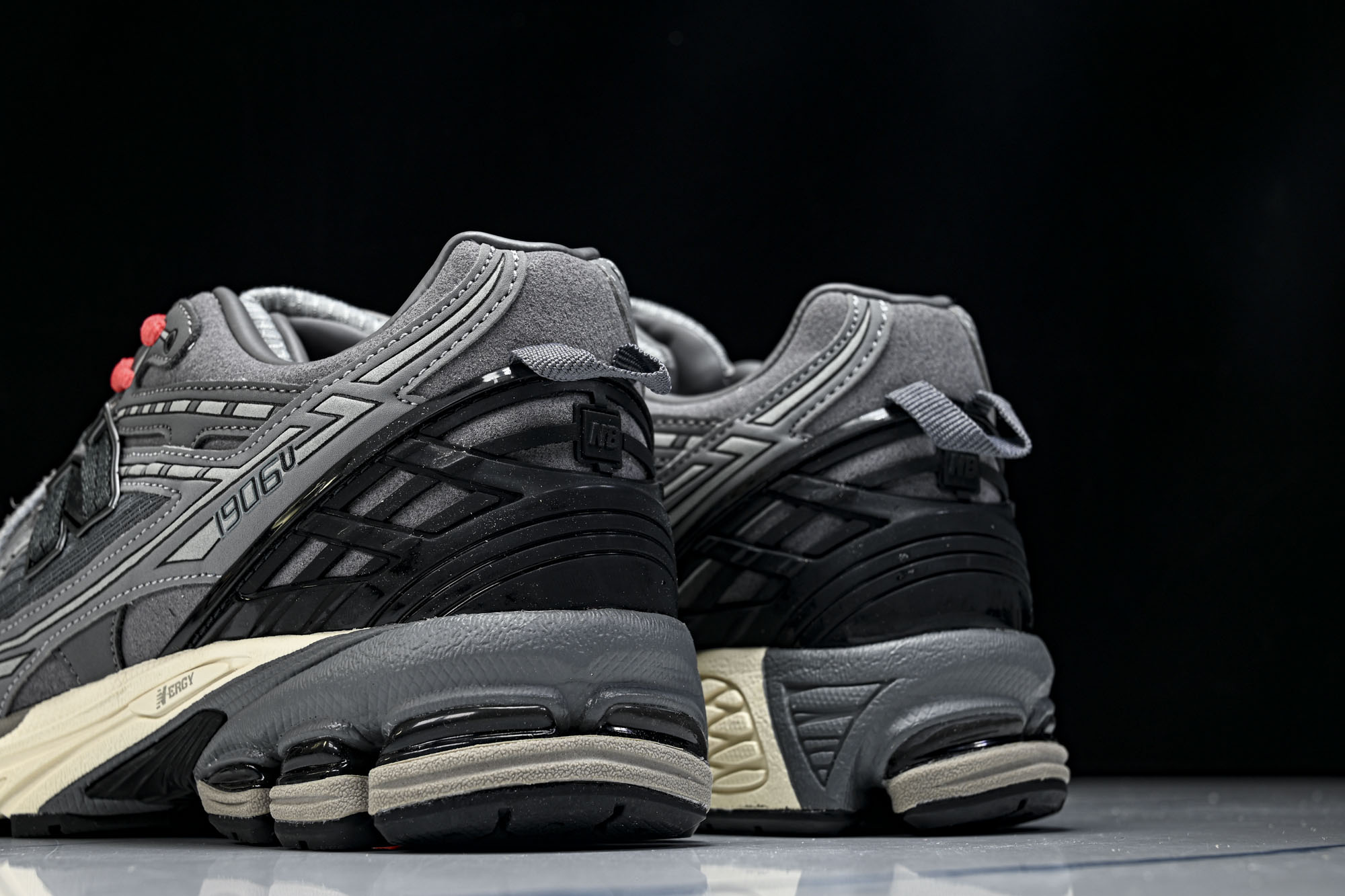New Balance 1906系列复古老爹风休闲运动慢跑鞋U1906NGC #YZ010#鞋款灵感源自