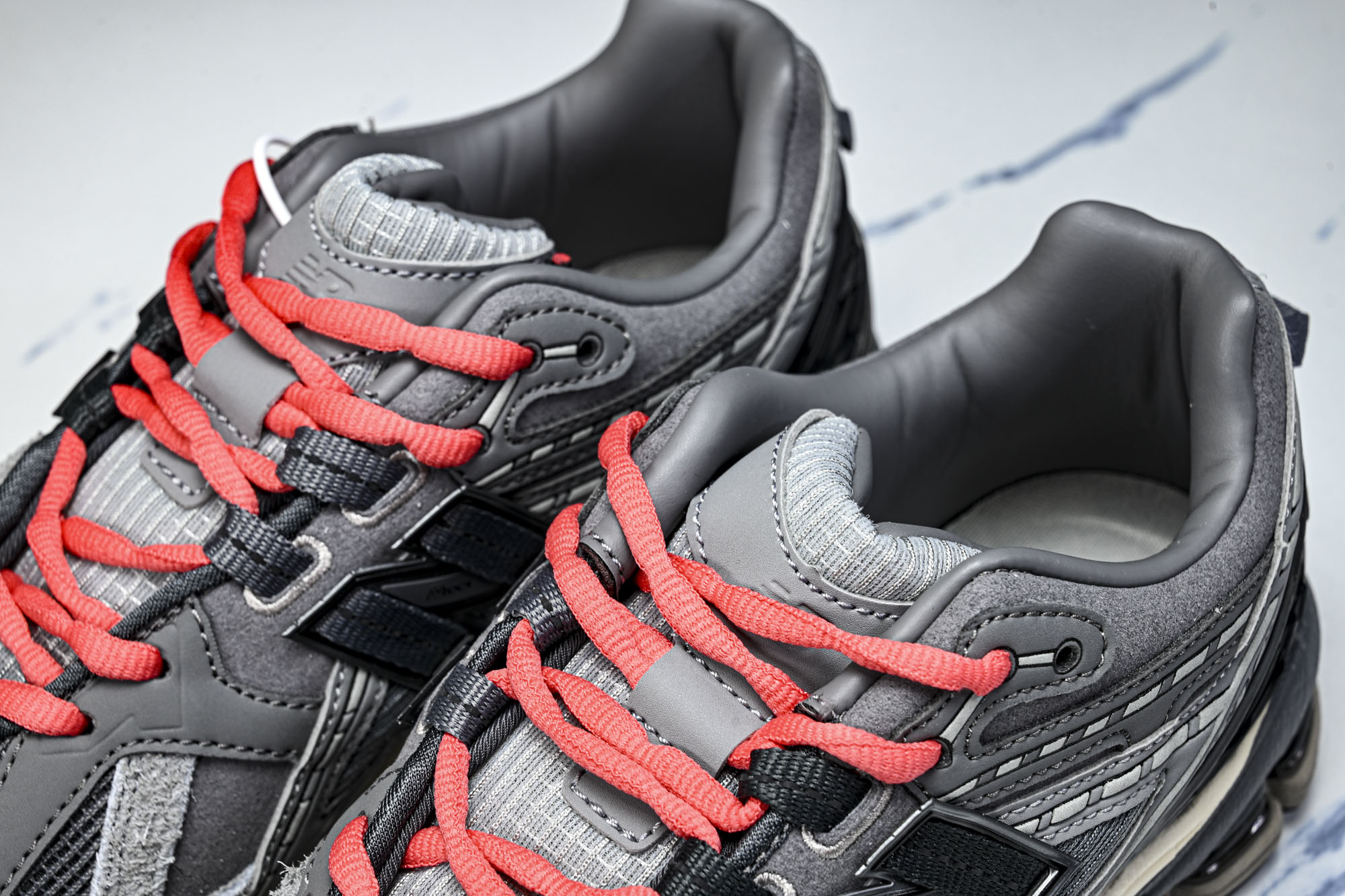 New Balance 1906系列复古老爹风休闲运动慢跑鞋U1906NGC #YZ010#鞋款灵感源自