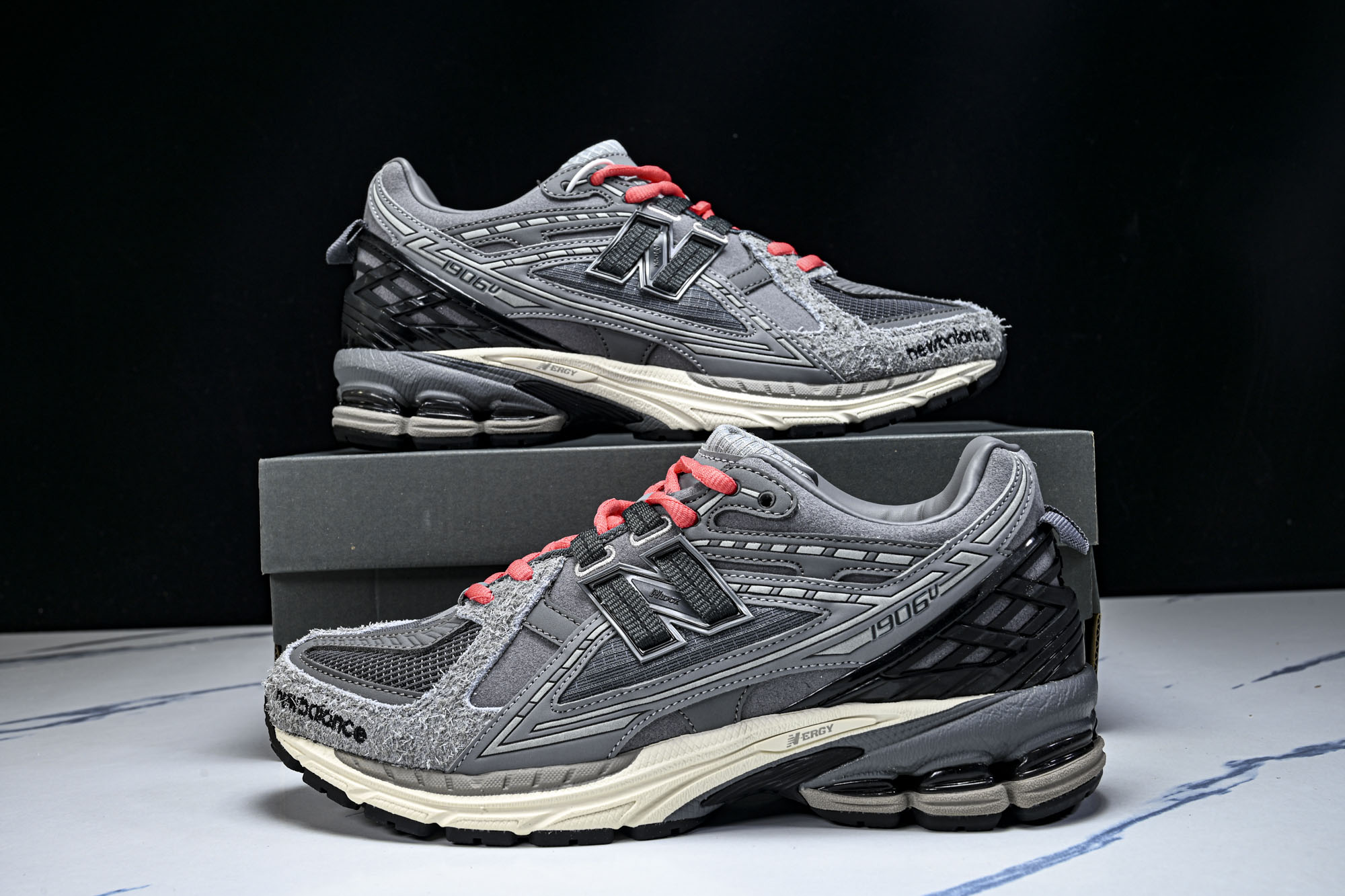 New Balance 1906系列复古老爹风休闲运动慢跑鞋U1906NGC #YZ010#鞋款灵感源自