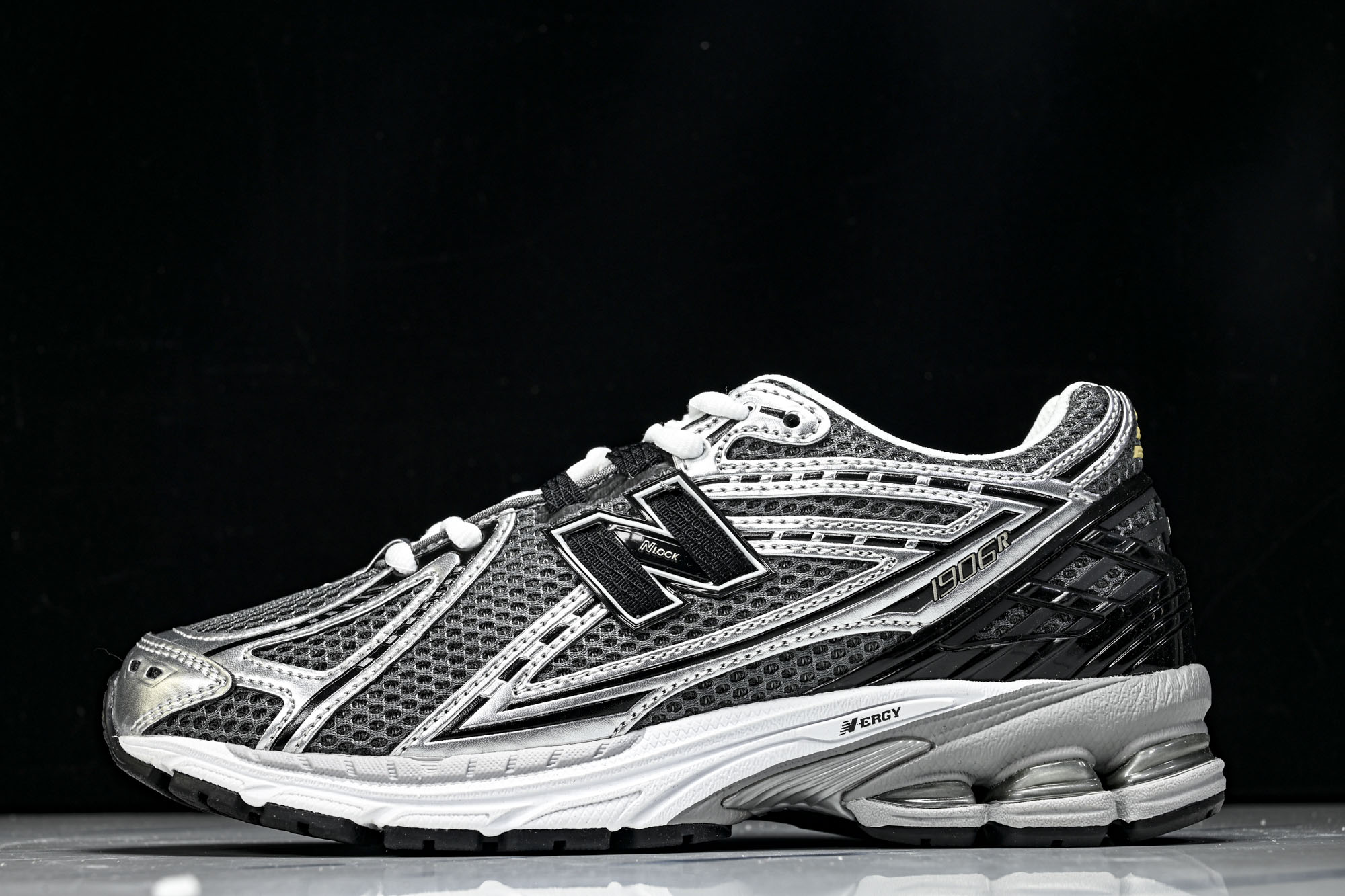 New Balance 1906系列复古老爹风休闲运动慢跑鞋U1906RCG #YZ010#鞋款灵感源自