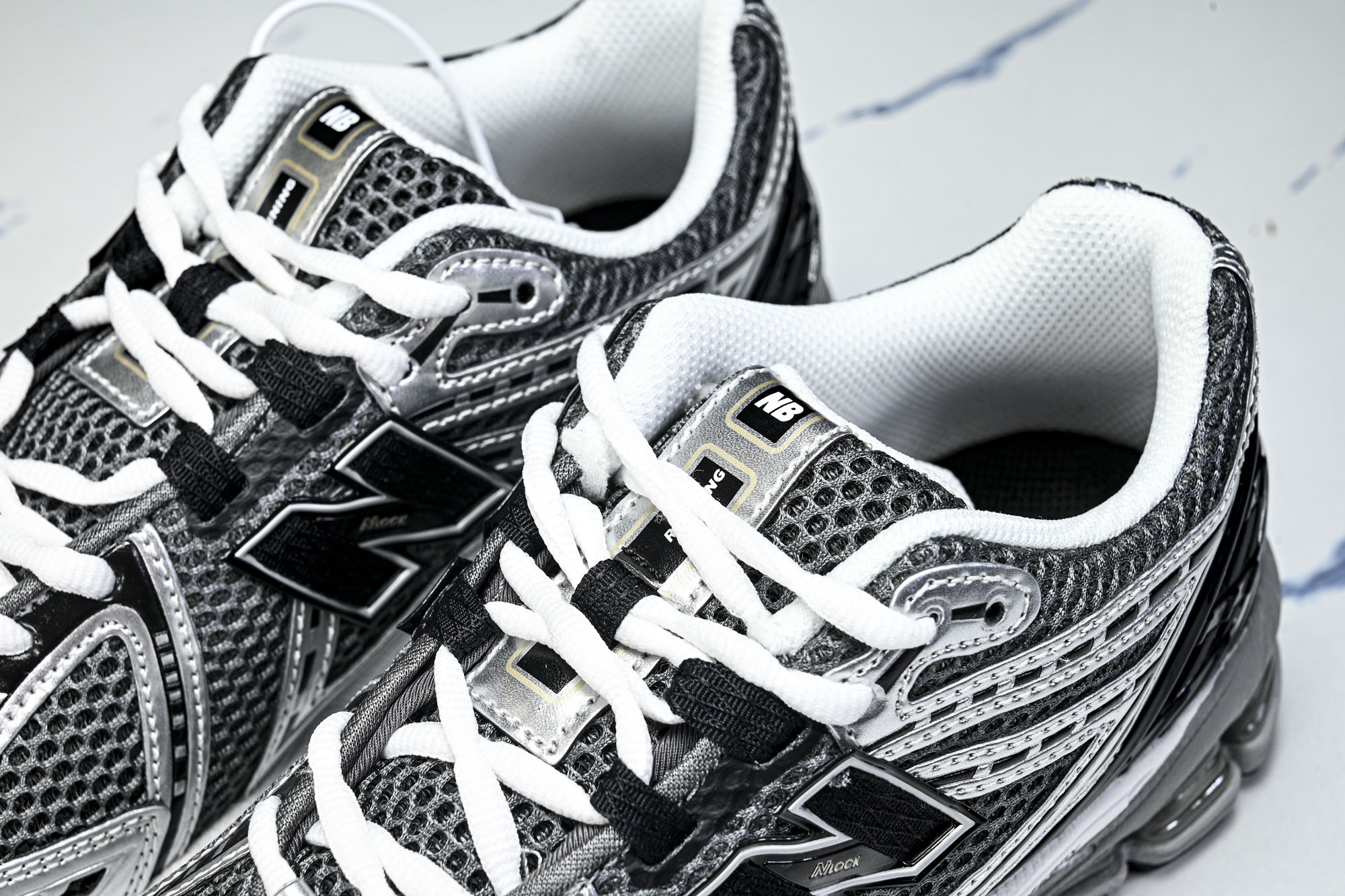 New Balance 1906系列复古老爹风休闲运动慢跑鞋U1906RCG #YZ010#鞋款灵感源自
