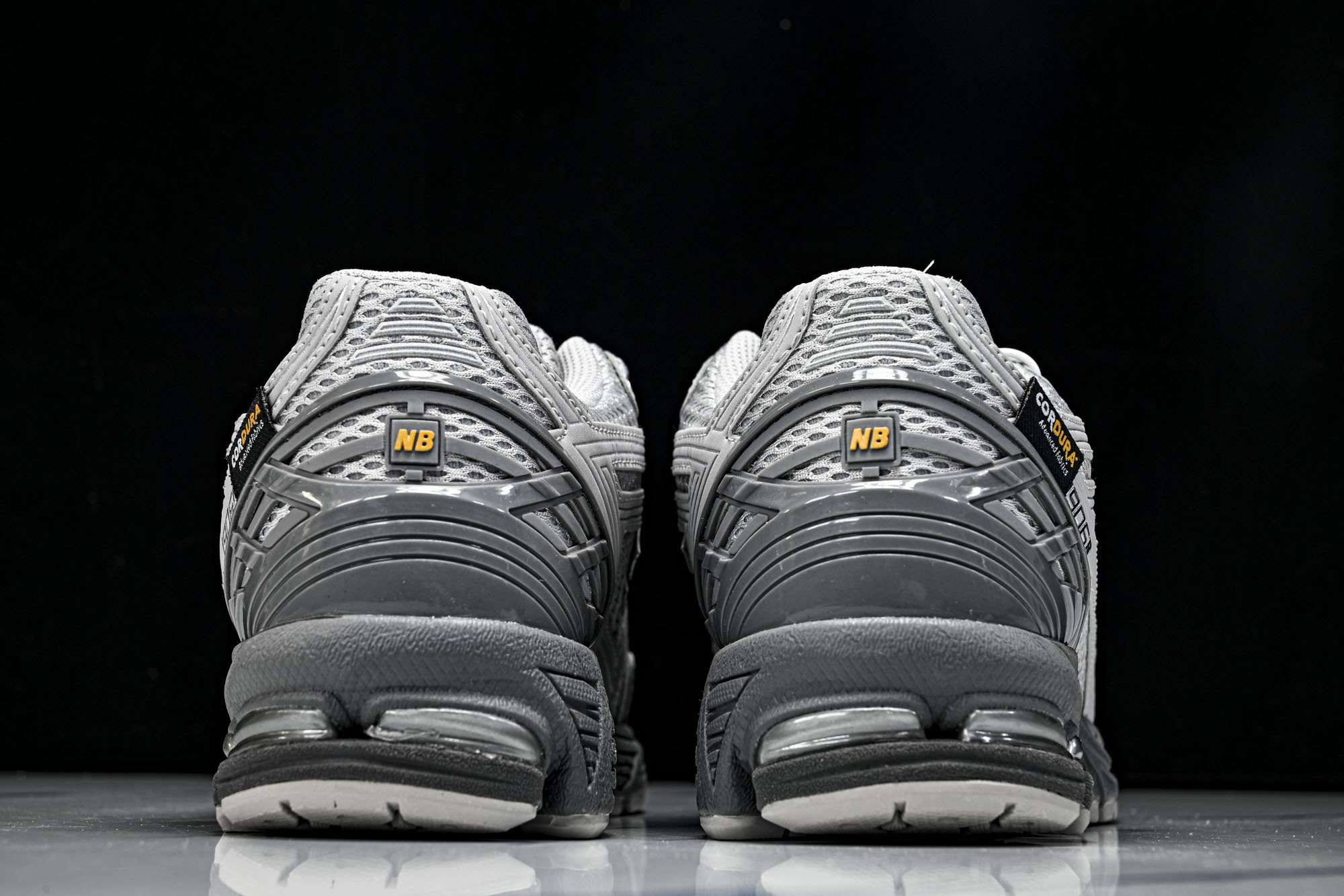 New Balance 1906系列复古老爹风休闲运动慢跑鞋U1906ROA #YZ010#鞋款灵感源自