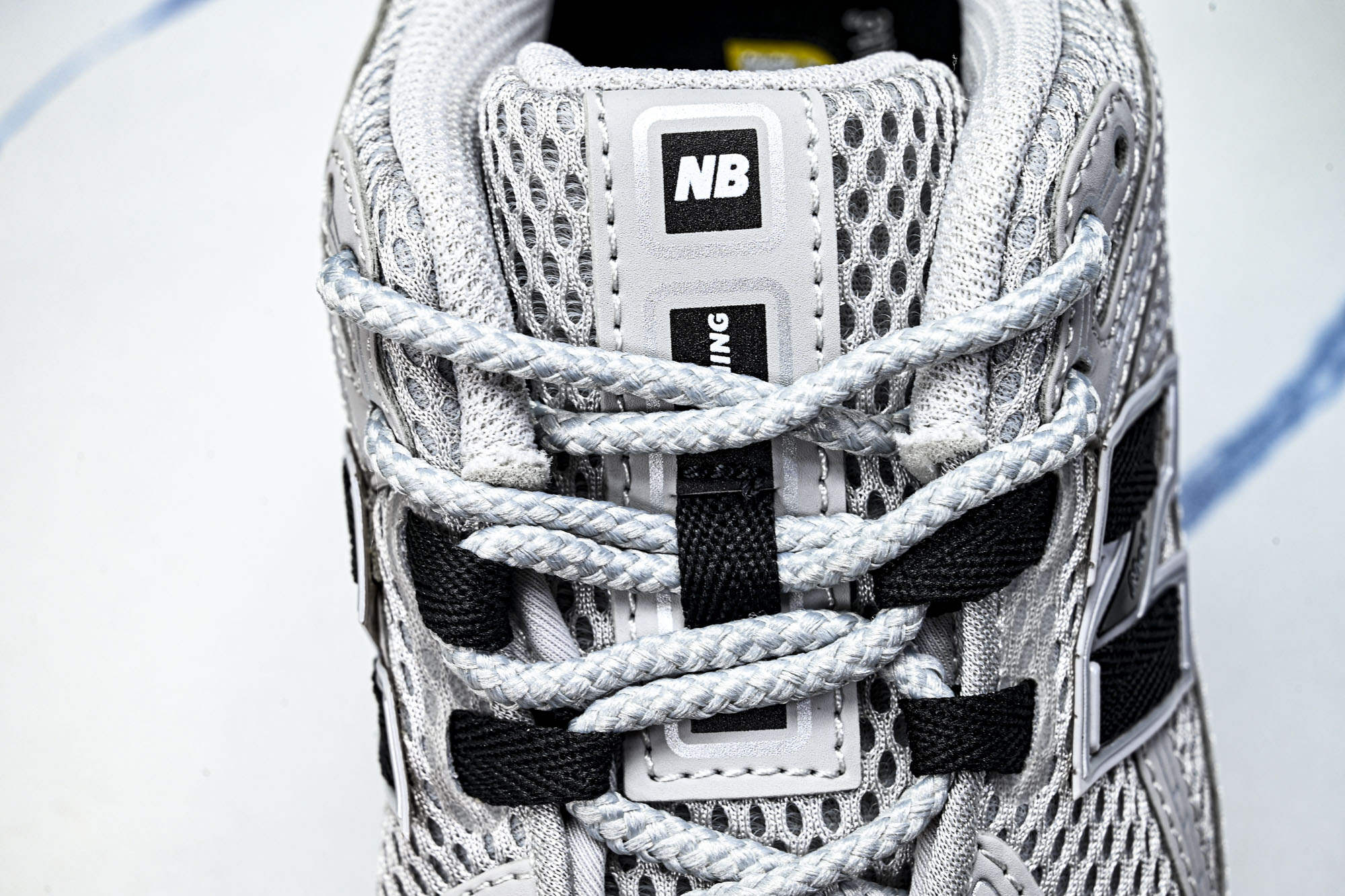 New Balance 1906系列复古老爹风休闲运动慢跑鞋U1906ROA #YZ010#鞋款灵感源自