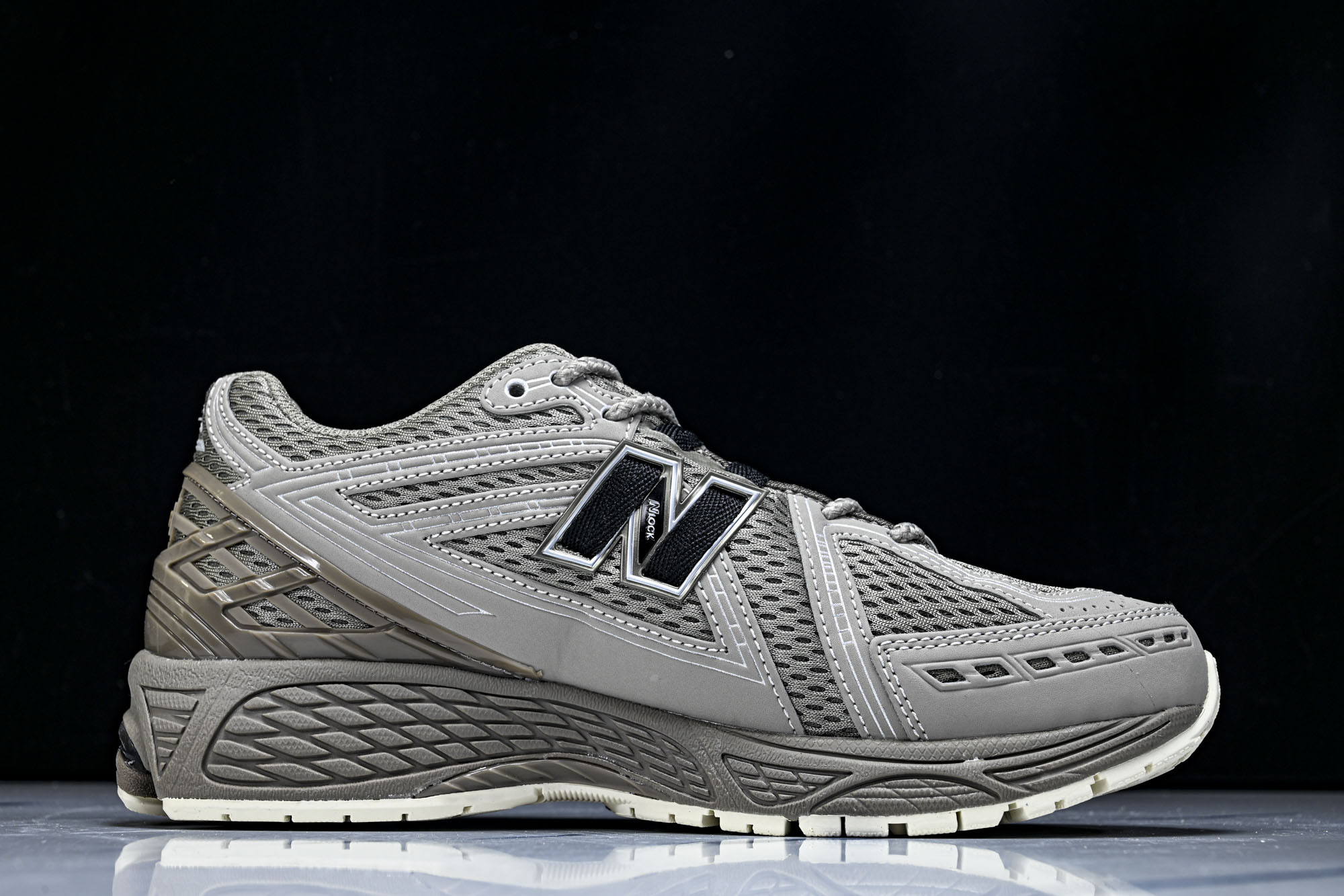 New Balance 1906系列复古老爹风休闲运动慢跑鞋U1906ROB #YZ010#鞋款灵感源自