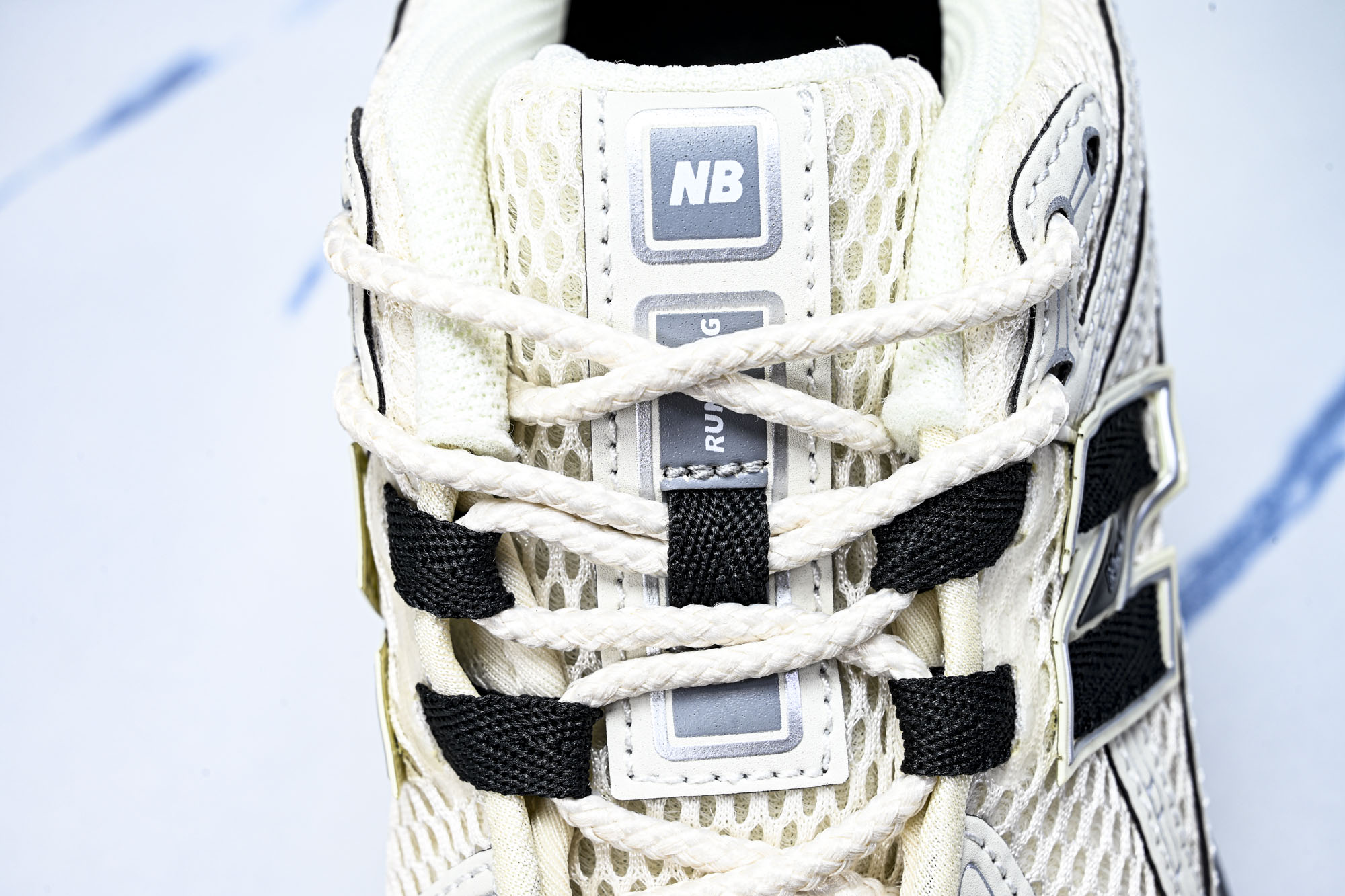New Balance 1906系列复古老爹风休闲运动慢跑鞋U1906ROC #YZ010#鞋款灵感源自