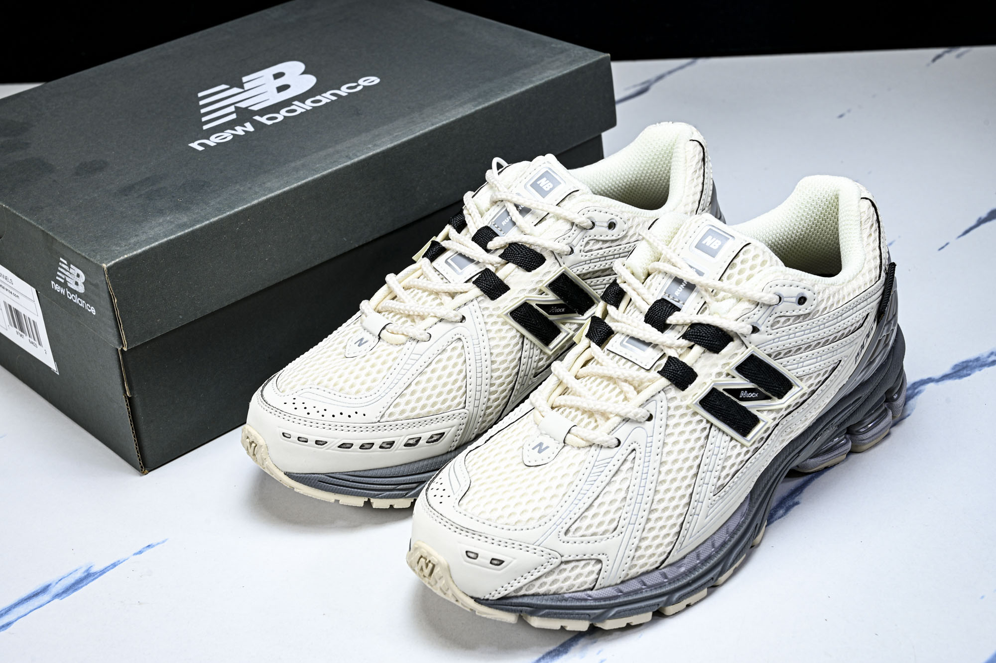 New Balance 1906系列复古老爹风休闲运动慢跑鞋U1906ROC #YZ010#鞋款灵感源自
