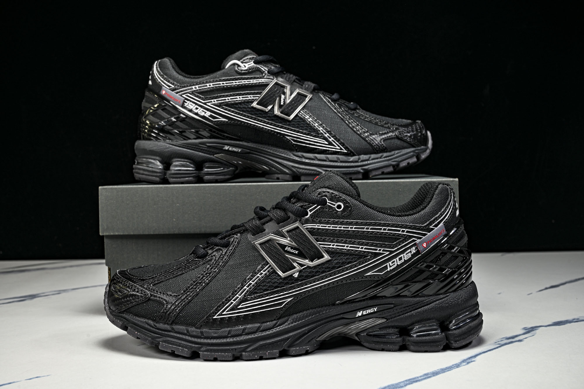 New Balance 1906系列复古老爹风休闲运动慢跑鞋U1906ROE #YZ010#鞋款灵感源自