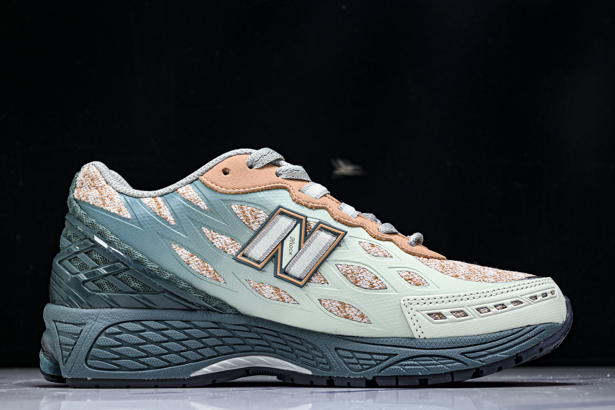 New Balance 1906系列复古老爹风休闲运动慢跑鞋U1906WFB #YZ010#鞋款灵感源自