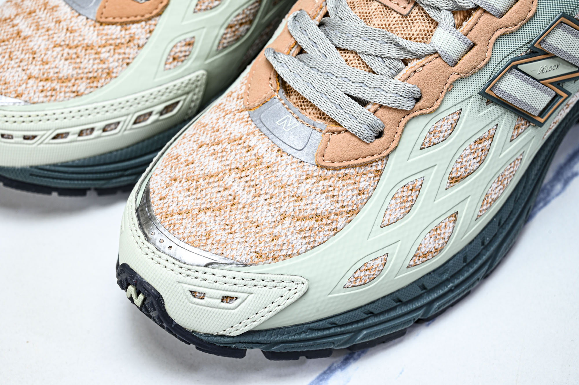 New Balance 1906系列复古老爹风休闲运动慢跑鞋U1906WFB #YZ010#鞋款灵感源自