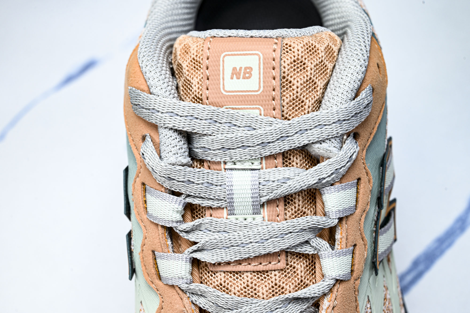 New Balance 1906系列复古老爹风休闲运动慢跑鞋U1906WFB #YZ010#鞋款灵感源自