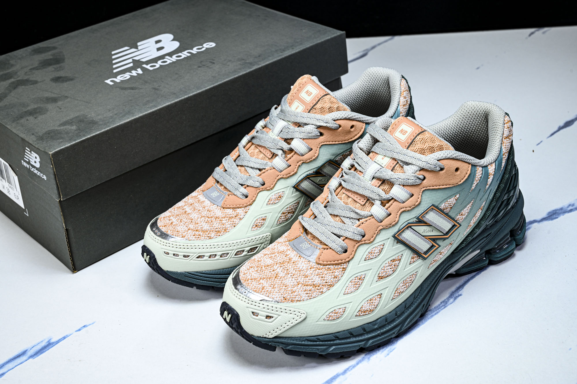 New Balance 1906系列复古老爹风休闲运动慢跑鞋U1906WFB #YZ010#鞋款灵感源自