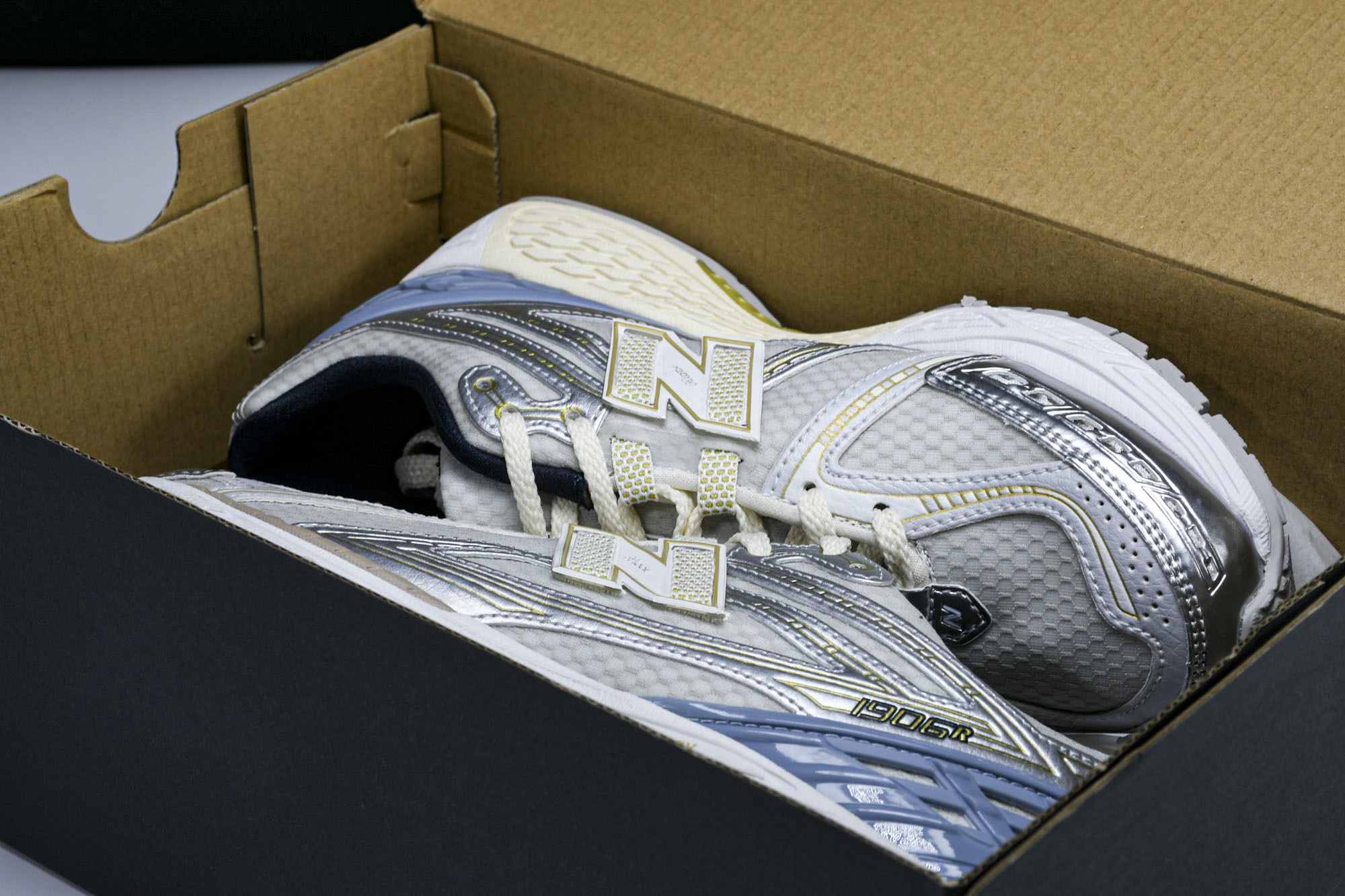 New Balance NB 1906R 灰蓝 M1906RKC #YZ010#鞋款灵感源自设计师本人对