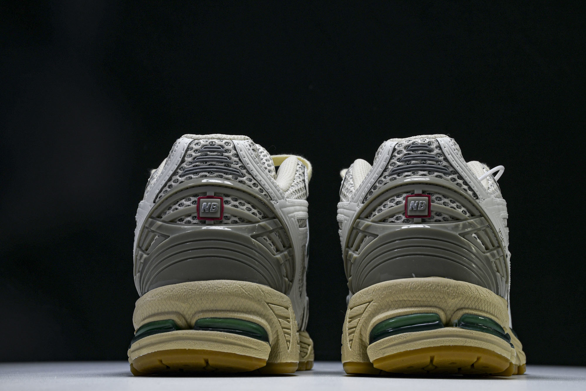 New Balance NB 1906R 白色 M1906RQ #YZ010#鞋款灵感源自设计师本人对夏