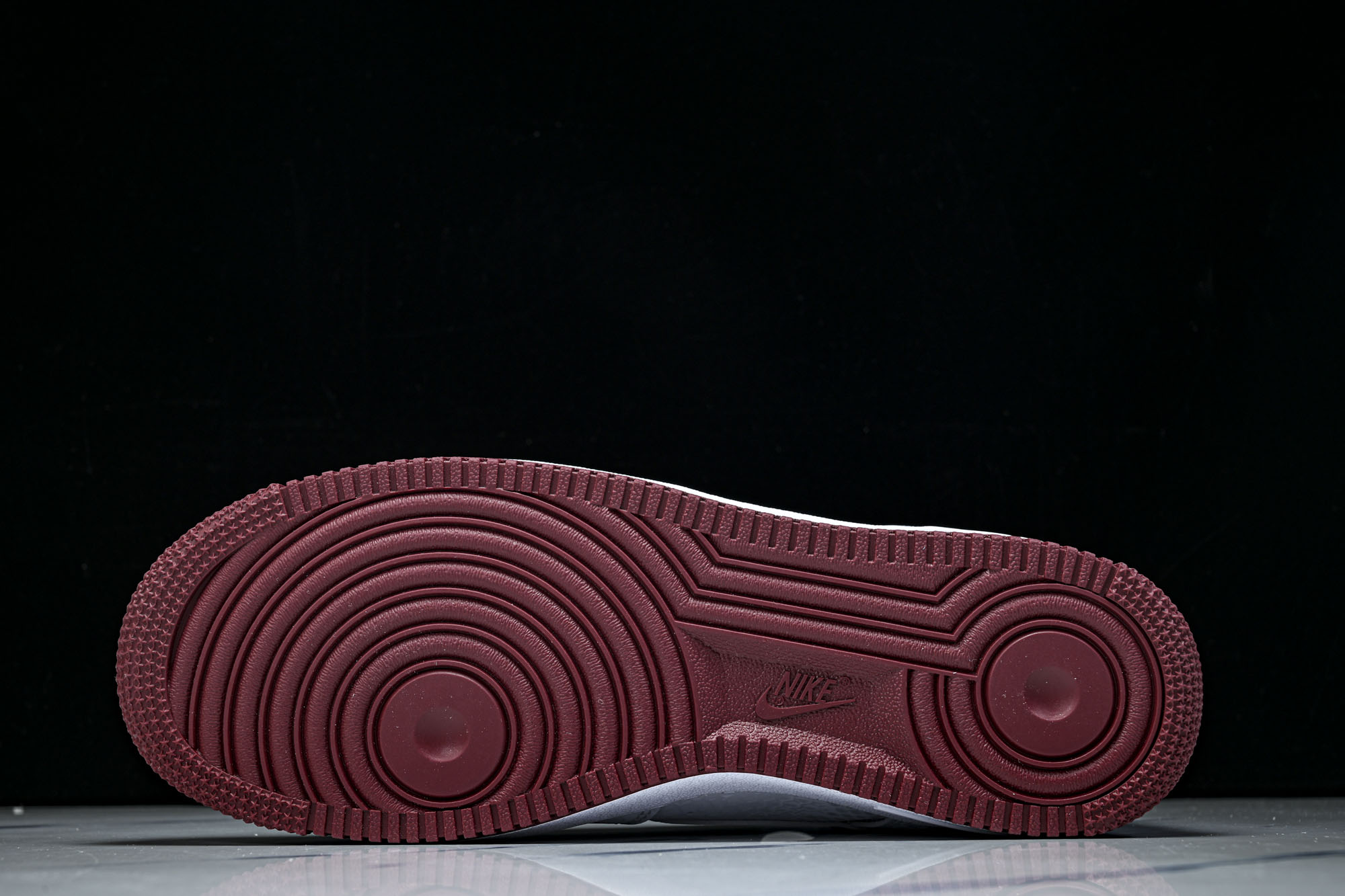Nike Air Force 1'07 Low 科比 空军一号低帮休闲板鞋 IB0018-101空军一号