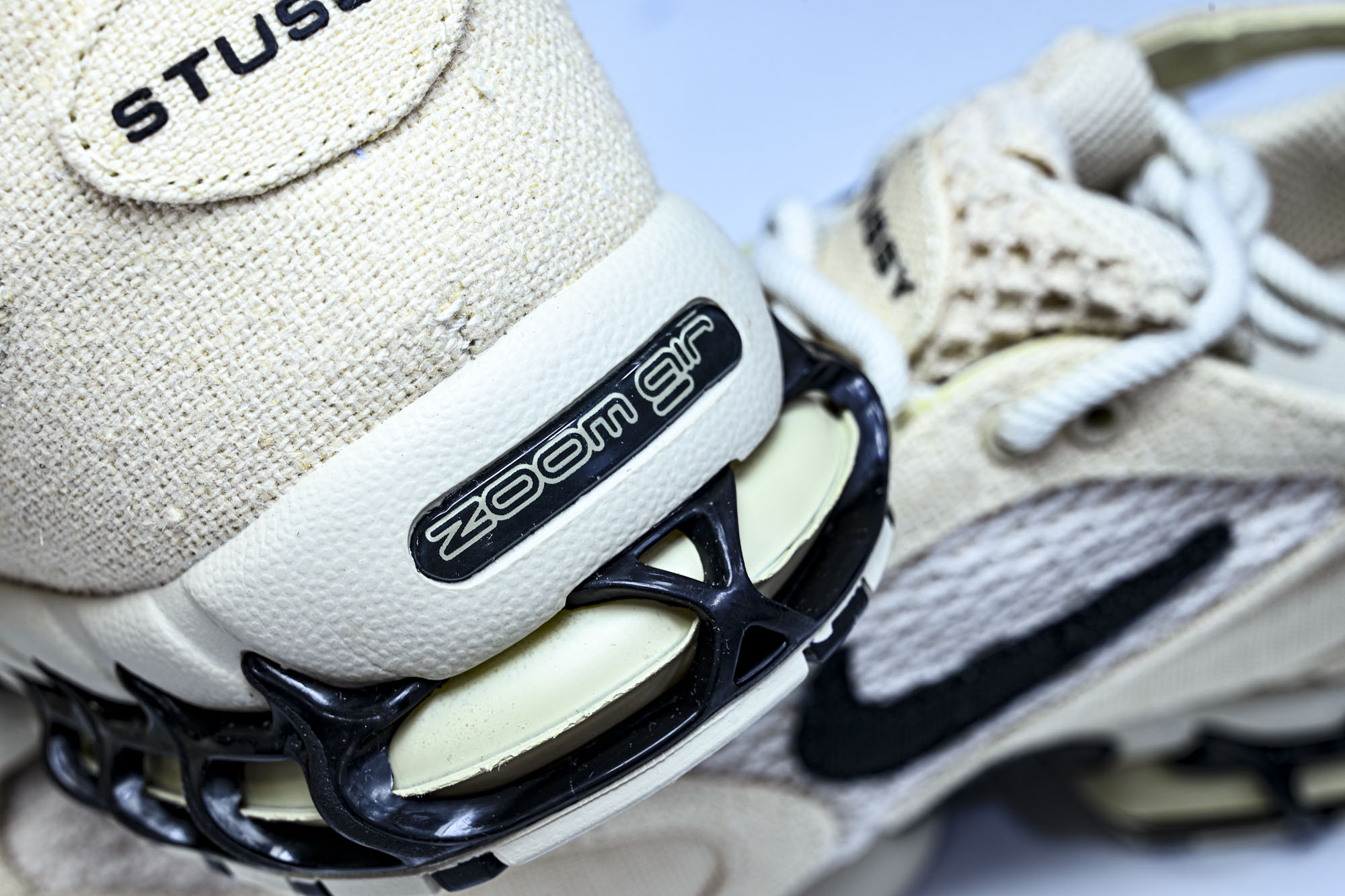 Stussy x Nk Air Zoom Spiridon Caged 2 斯皮里牢东笼2代“乳白麻黑布