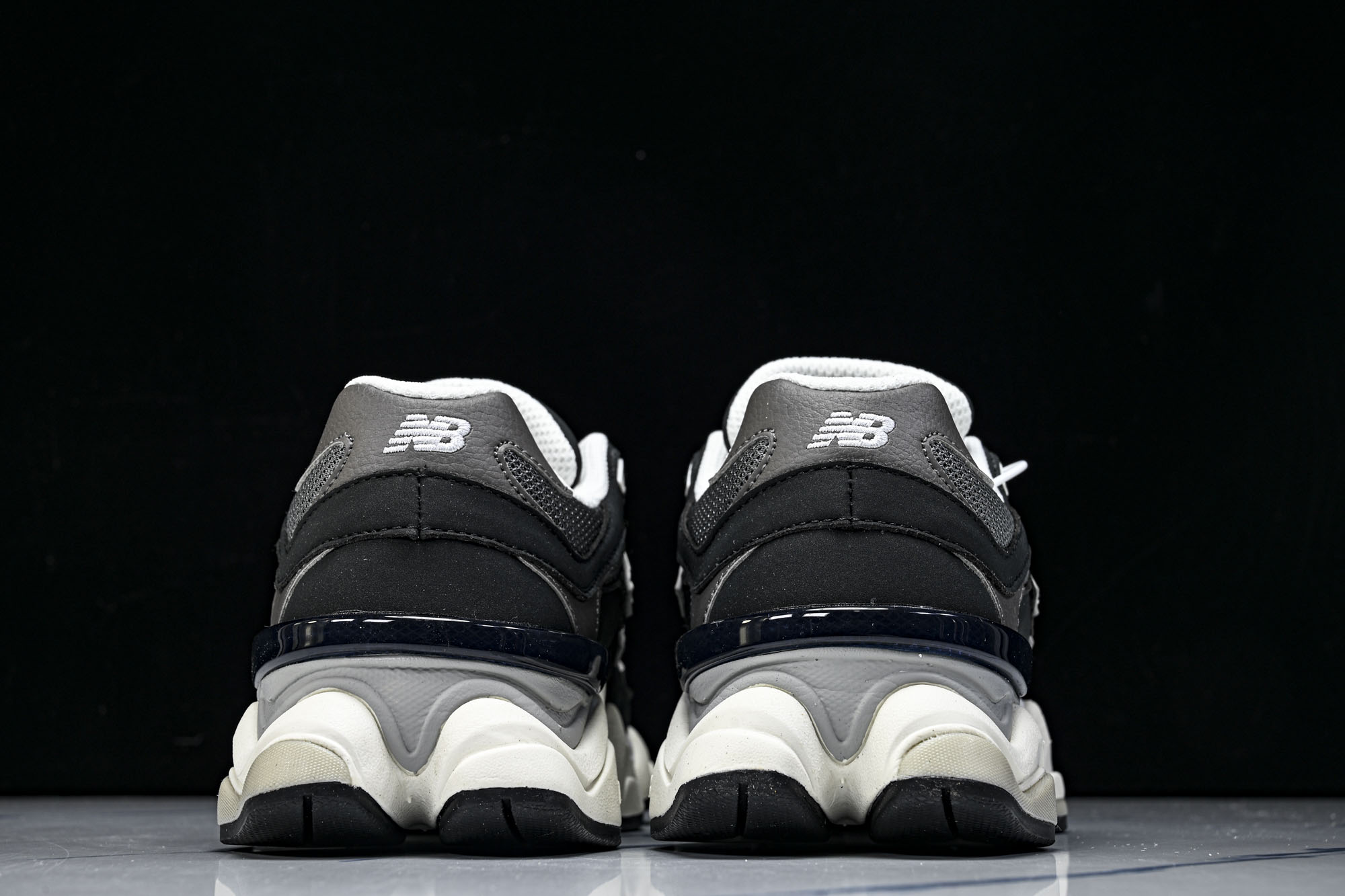 New Balance NB9060 联名款 复古休闲运动慢跑鞋U YZ010#鞋款灵感源自设计师本人对