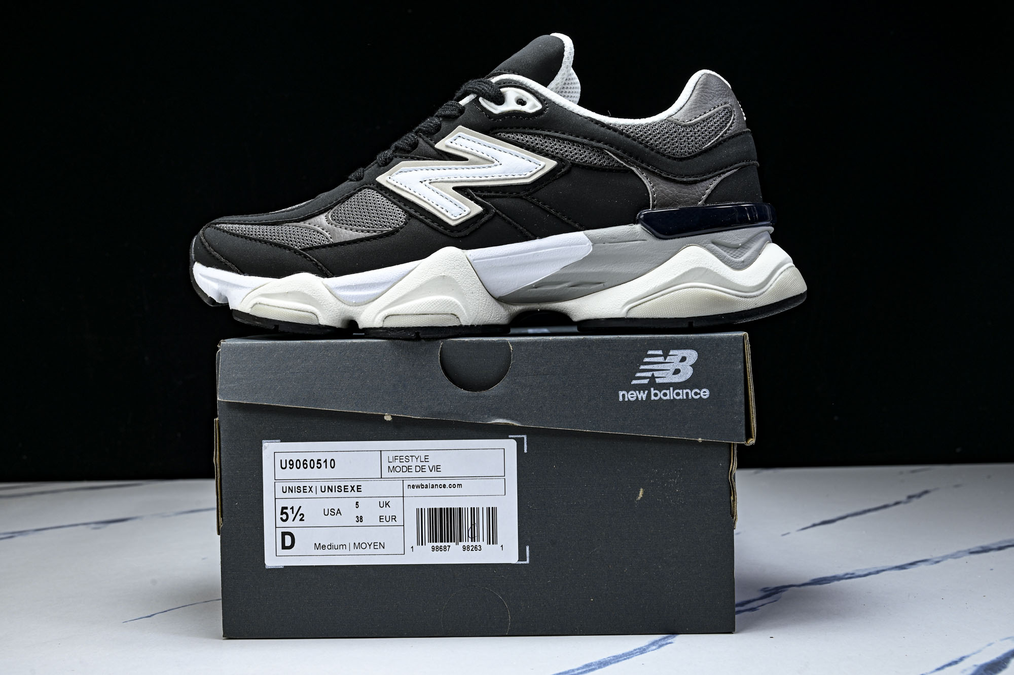 New Balance NB9060 联名款 复古休闲运动慢跑鞋U YZ010#鞋款灵感源自设计师本人对