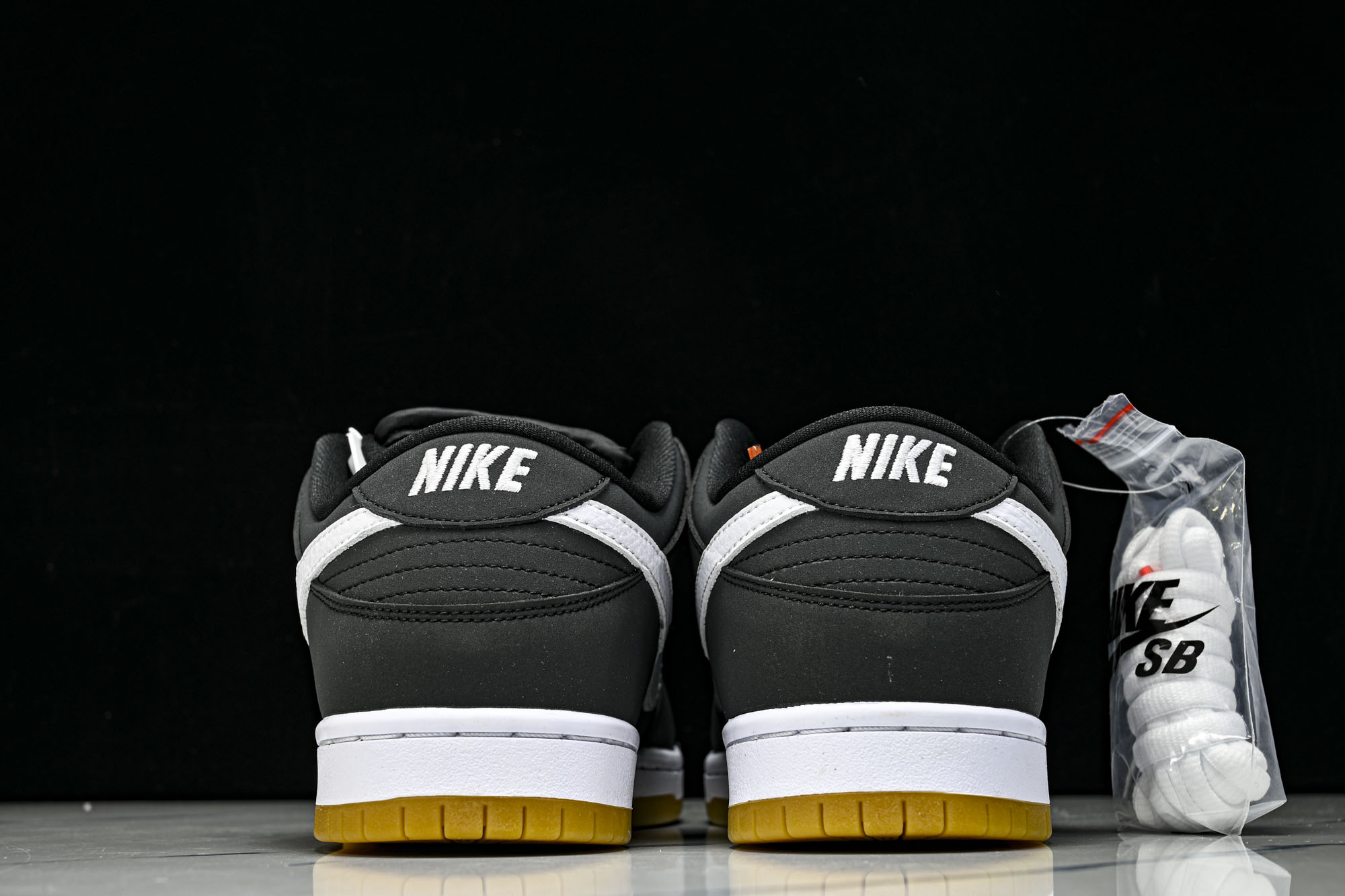 Nk SB Dunk Low Pro ISO 生胶黑白色 扣篮系列复古低帮休闲运动滑板鞋 CD2563-