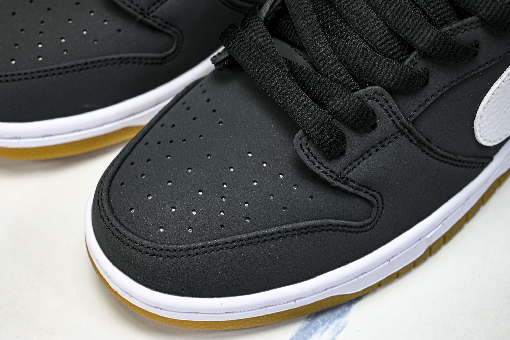 Nk SB Dunk Low Pro ISO 生胶黑白色 扣篮系列复古低帮休闲运动滑板鞋 CD2563-