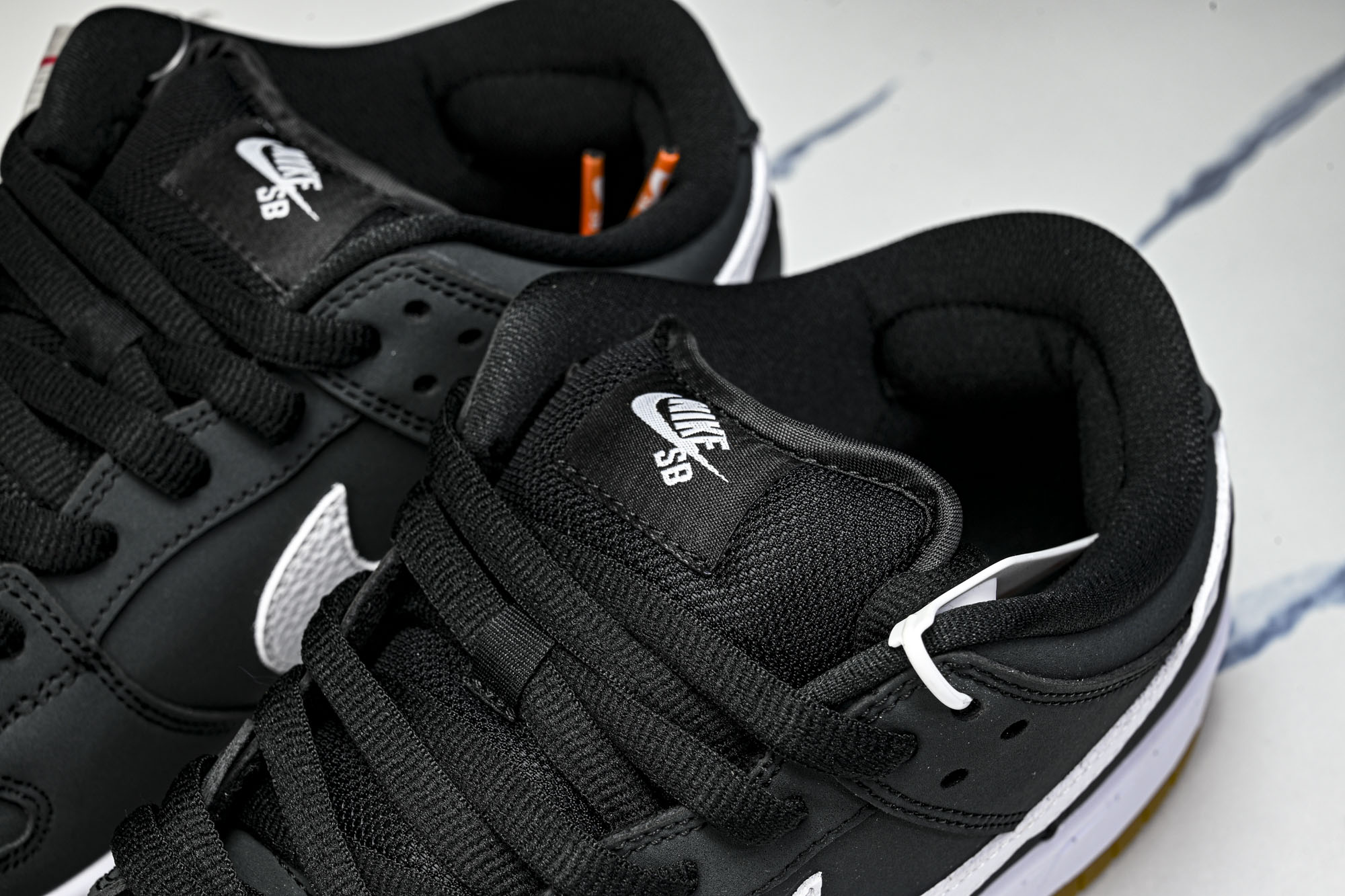 Nk SB Dunk Low Pro ISO 生胶黑白色 扣篮系列复古低帮休闲运动滑板鞋 CD2563-