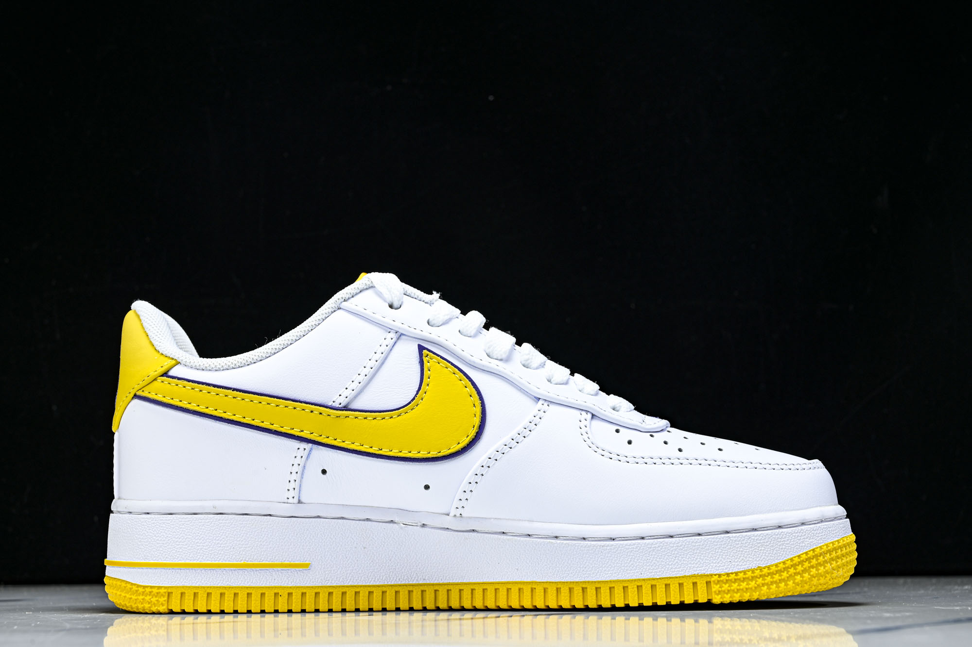 Nk Air Force 1'07 Low 科比  空军一号低帮休闲板鞋 FZ1151-100 YZ00
