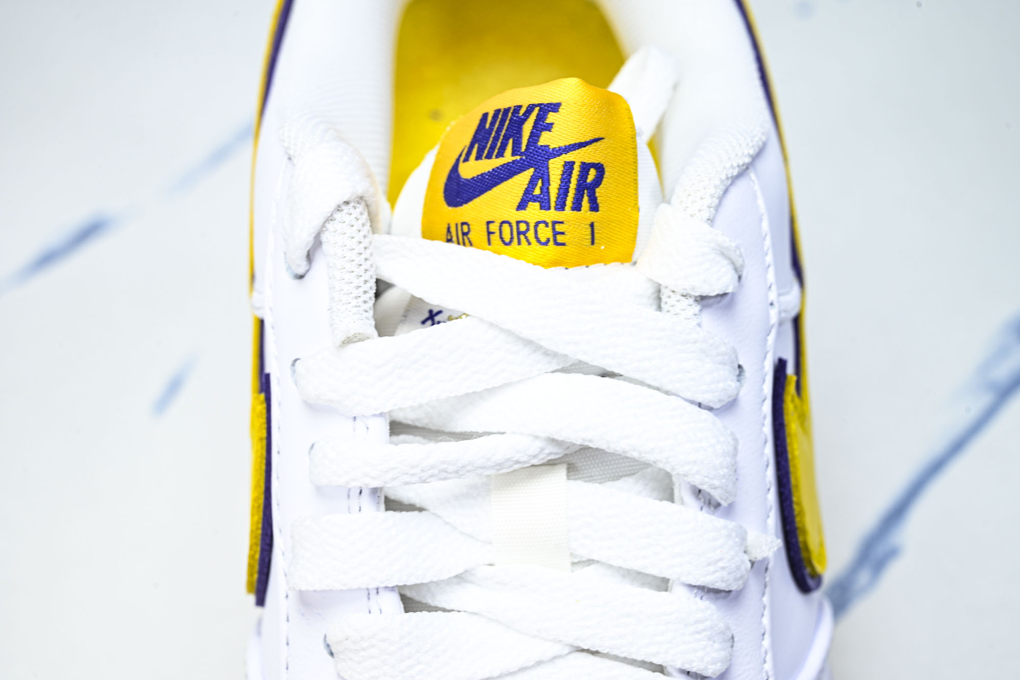 Nk Air Force 1'07 Low 科比  空军一号低帮休闲板鞋 FZ1151-100 YZ00