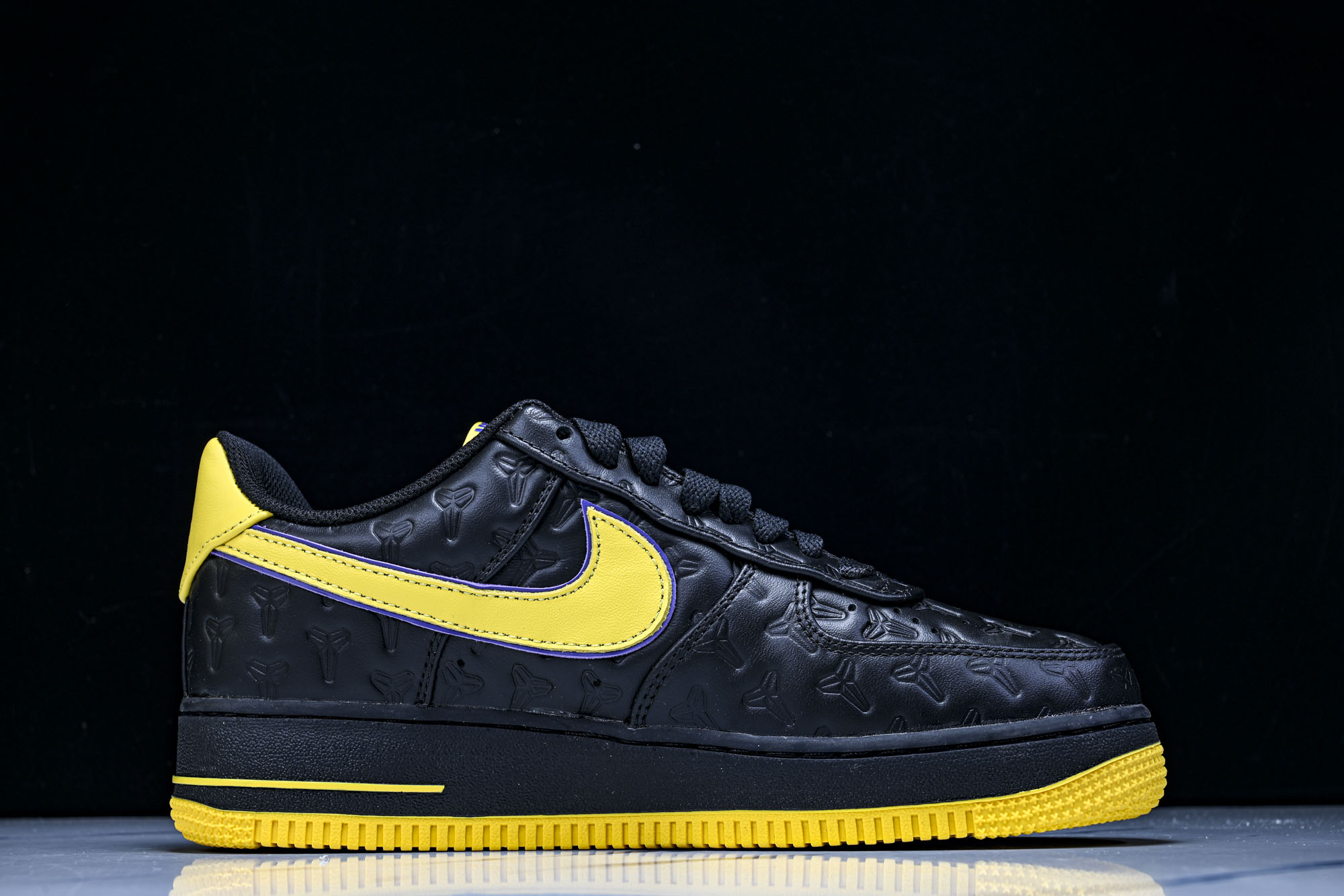 Nk Air Force 1'07 Low 科比  空军一号低帮休闲板鞋 HV5122-001 YZ00