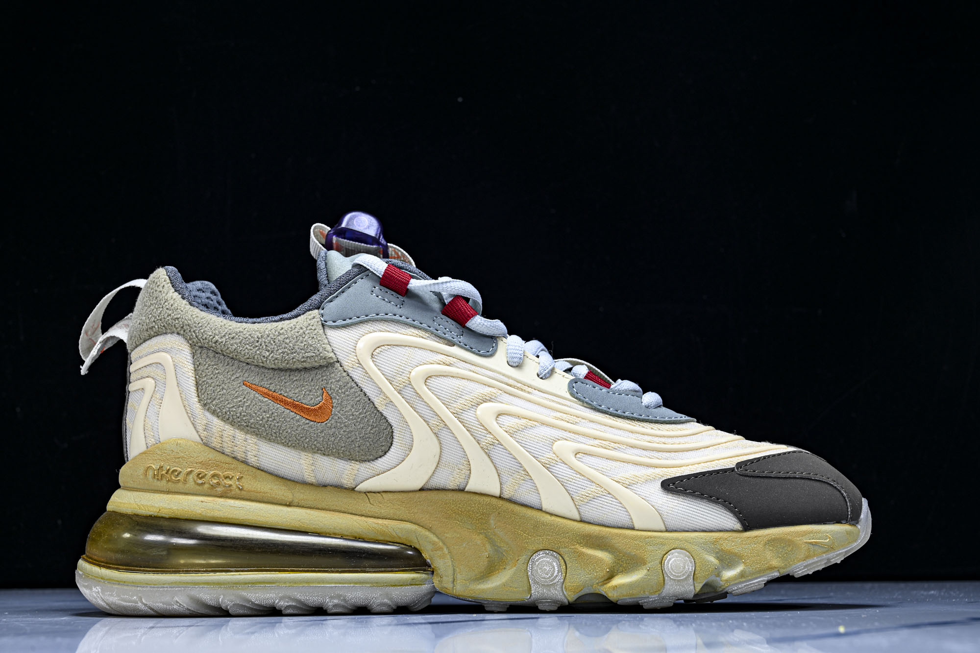 Travis Scott x Nk Air Max 270 React TS 联名款半掌气垫缓震跑步鞋 