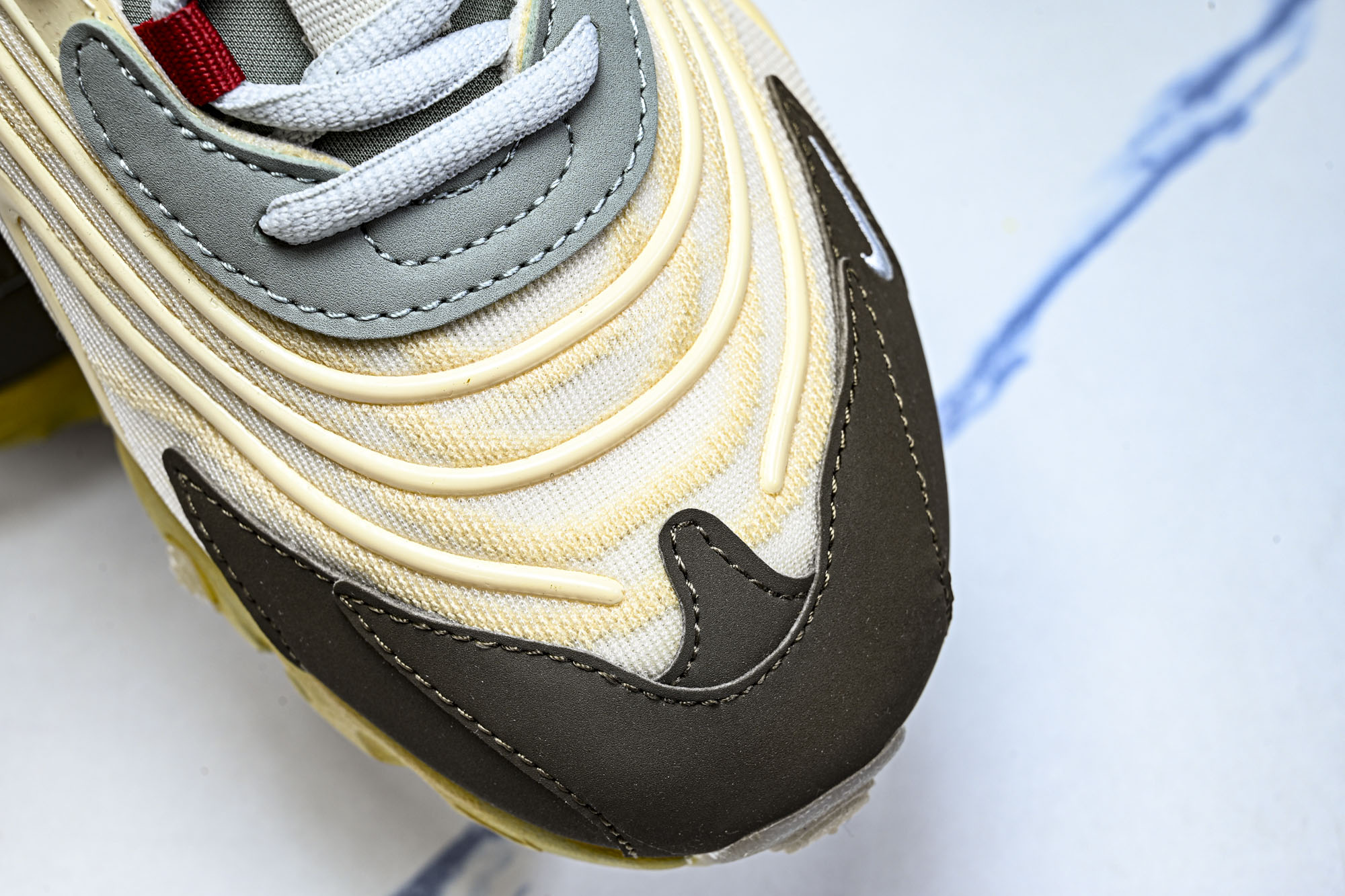 Travis Scott x Nk Air Max 270 React TS 联名款半掌气垫缓震跑步鞋 