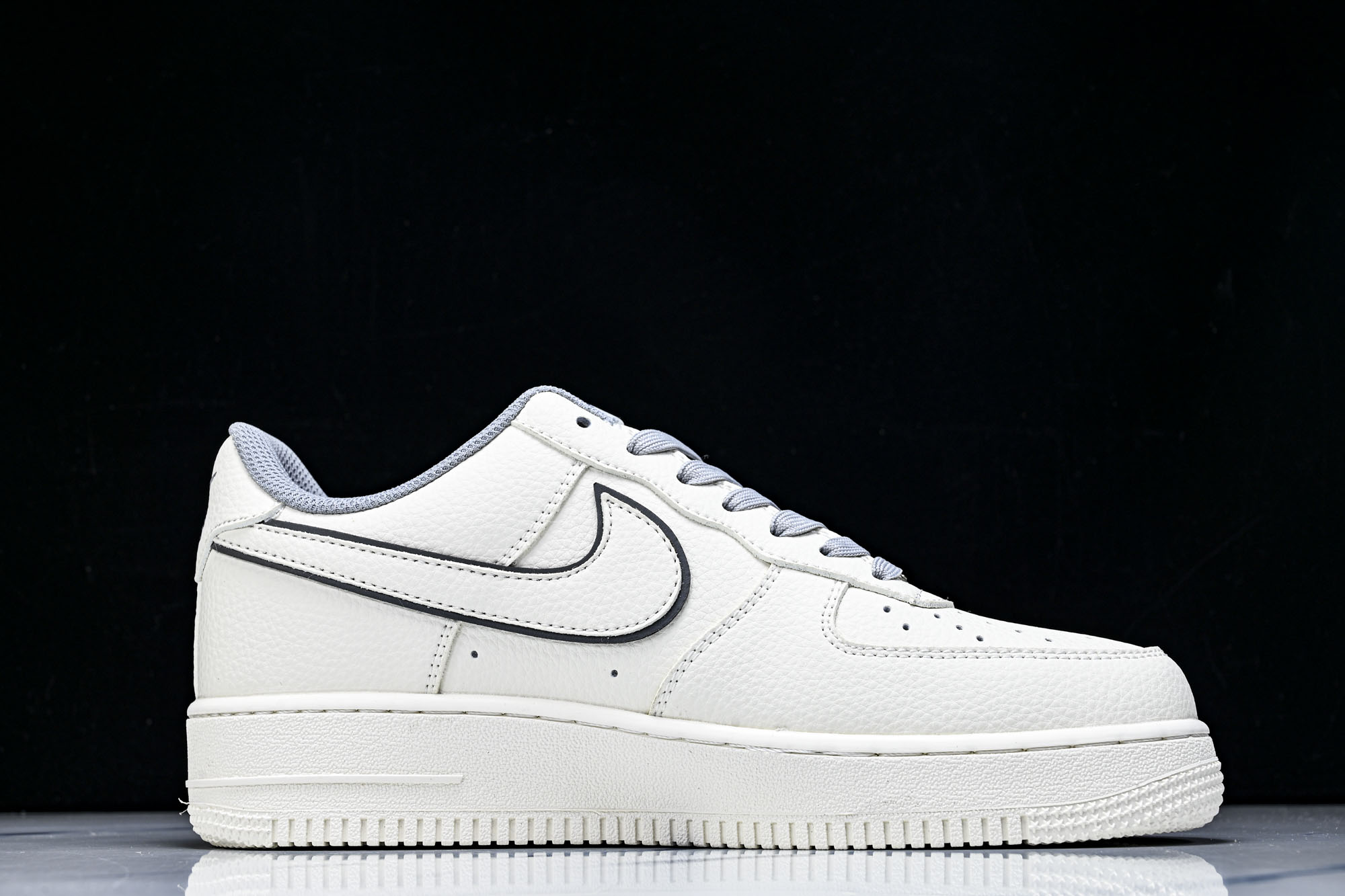 Nike Air Force 1'07 Low 联名款 空军一号低帮休闲板鞋 MM3399-828空军一