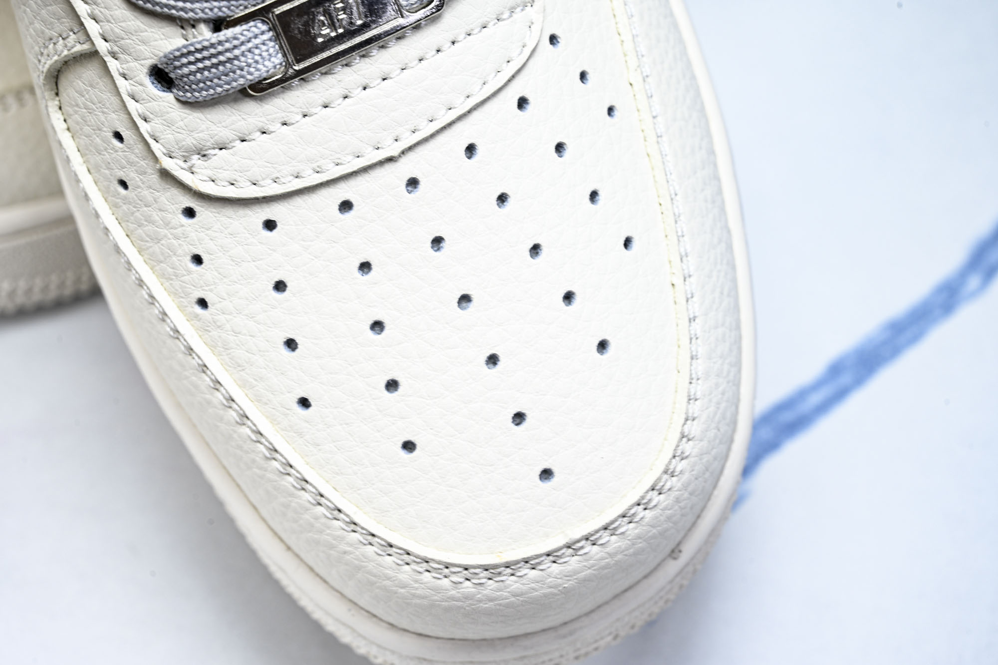 Nike Air Force 1'07 Low 联名款 空军一号低帮休闲板鞋 MM3399-828空军一