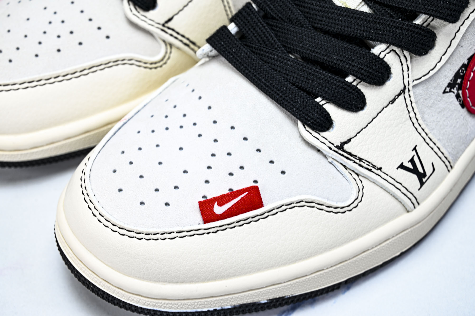 Air Jordan 1 Low 乔1古驰联名- 高端定制 低帮复古篮球鞋CW668-106 YZ039