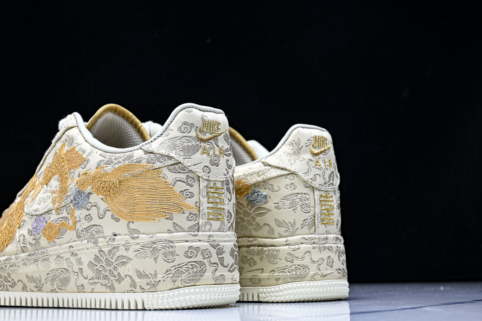 Nk Air Force 1'07 Low 龙凤呈祥 龙年限定 空军一号低帮休闲板鞋 HJ4285-77