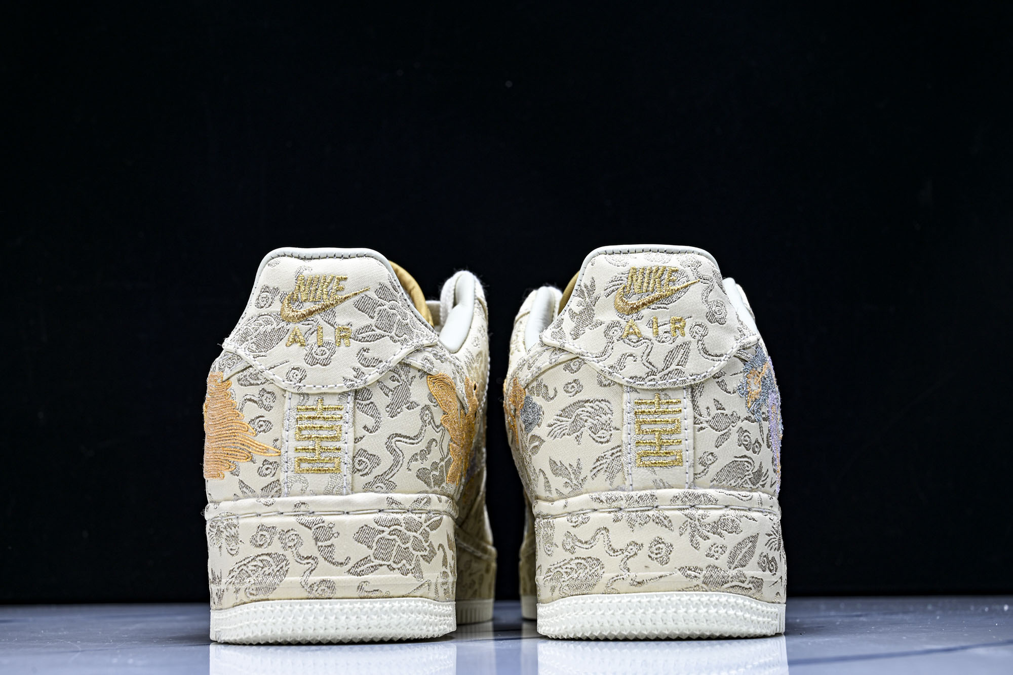 Nk Air Force 1'07 Low 龙凤呈祥 龙年限定 空军一号低帮休闲板鞋 HJ4285-77
