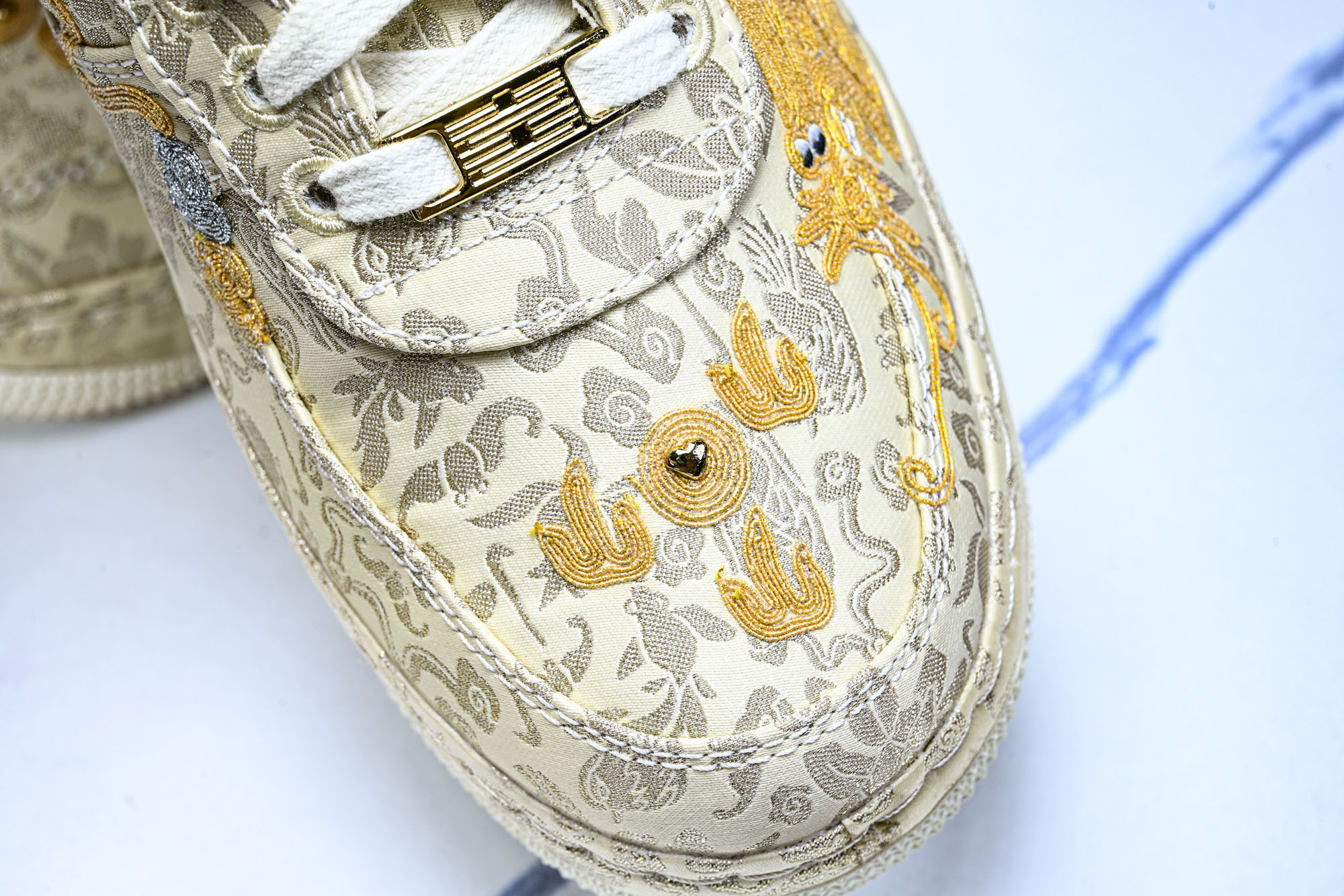 Nk Air Force 1'07 Low 龙凤呈祥 龙年限定 空军一号低帮休闲板鞋 HJ4285-77